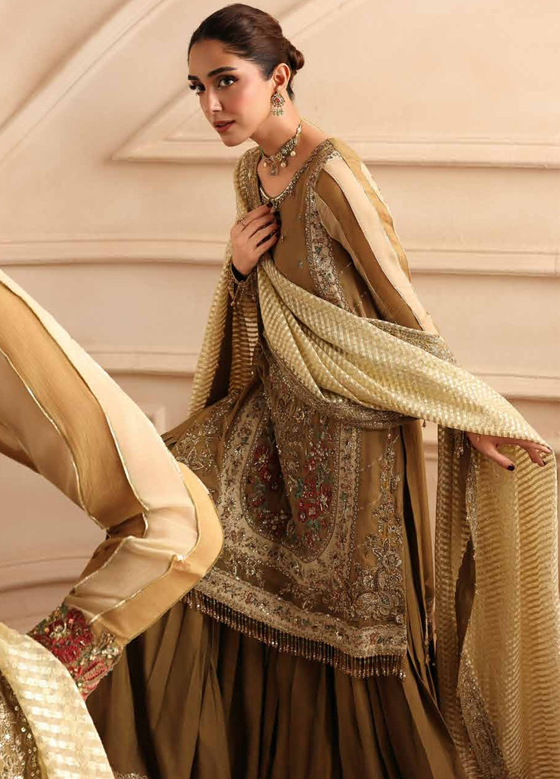 Dastan-E-Jashan By Charizma Luxury Embroidered Chiffon 3 Piece Unstitched Suit CH26DJLCV1 D-DWJ6-06 Dastan-E-Jashan By Charizma Luxury Embroidered Chiffon 3 Piece Unstitched Suit CH26DJLCV1 D-DWJ6-06