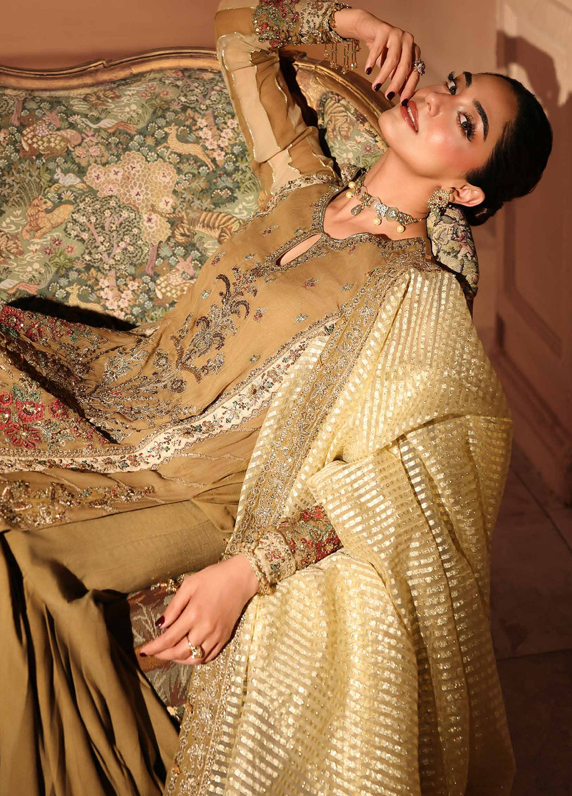 Dastan-E-Jashan By Charizma Luxury Embroidered Chiffon 3 Piece Unstitched Suit CH26DJLCV1 D-DWJ6-06 Dastan-E-Jashan By Charizma Luxury Embroidered Chiffon 3 Piece Unstitched Suit CH26DJLCV1 D-DWJ6-06