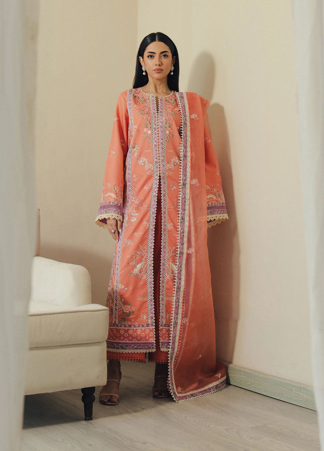 Daybreak By Afrozeh Embroidered Lawn 3 Piece Unstitched Suit AF26DB D-FWU-0018 SKYHUSH Daybreak By Afrozeh Embroidered Lawn 3 Piece Unstitched Suit AF26DB D-FWU-0018 SKYHUSH