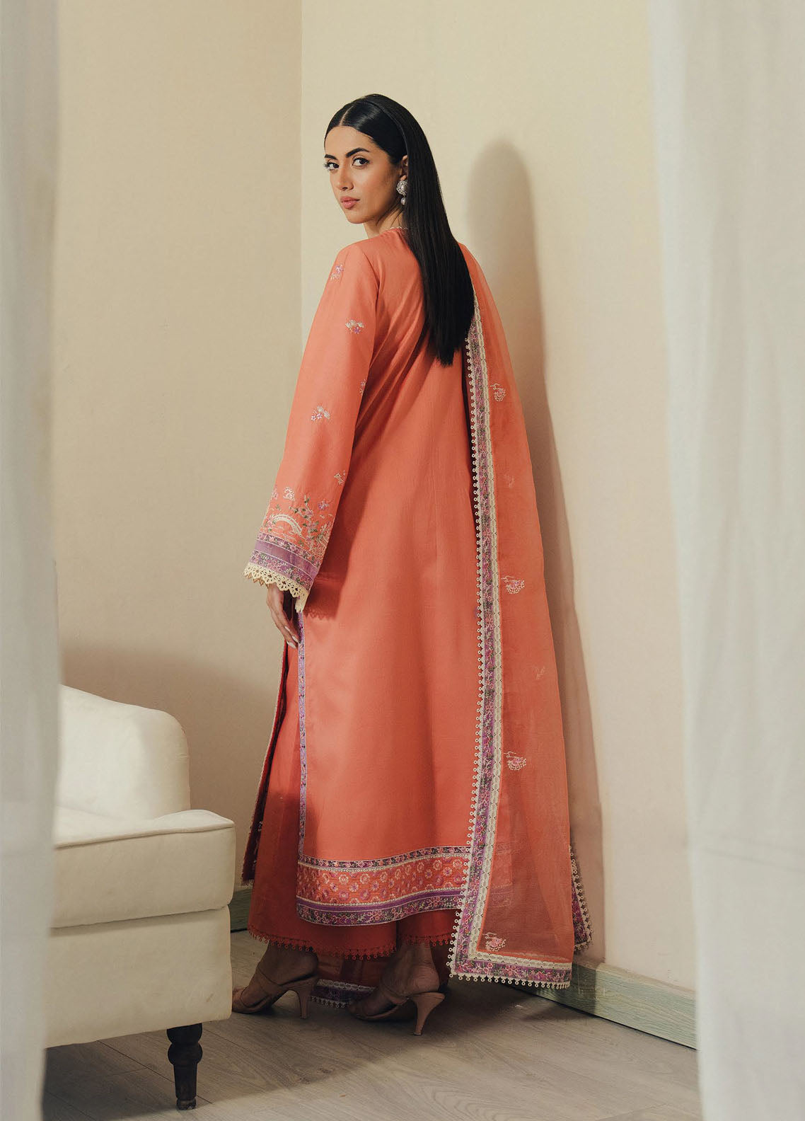 Daybreak By Afrozeh Embroidered Lawn 3 Piece Unstitched Suit AF26DB D-FWU-0018 SKYHUSH Daybreak By Afrozeh Embroidered Lawn 3 Piece Unstitched Suit AF26DB D-FWU-0018 SKYHUSH