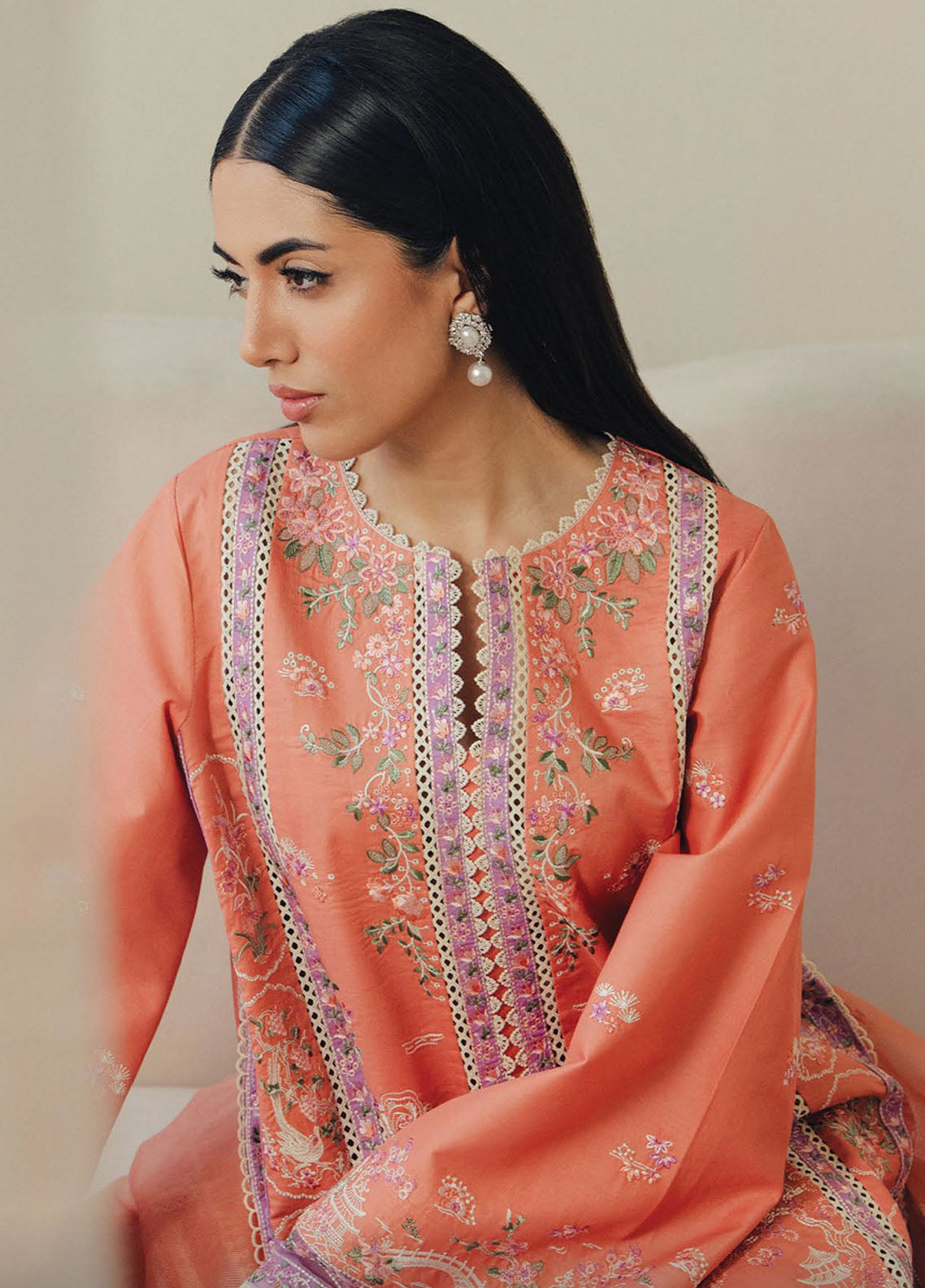 Daybreak By Afrozeh Embroidered Lawn 3 Piece Unstitched Suit AF26DB D-FWU-0018 SKYHUSH Daybreak By Afrozeh Embroidered Lawn 3 Piece Unstitched Suit AF26DB D-FWU-0018 SKYHUSH