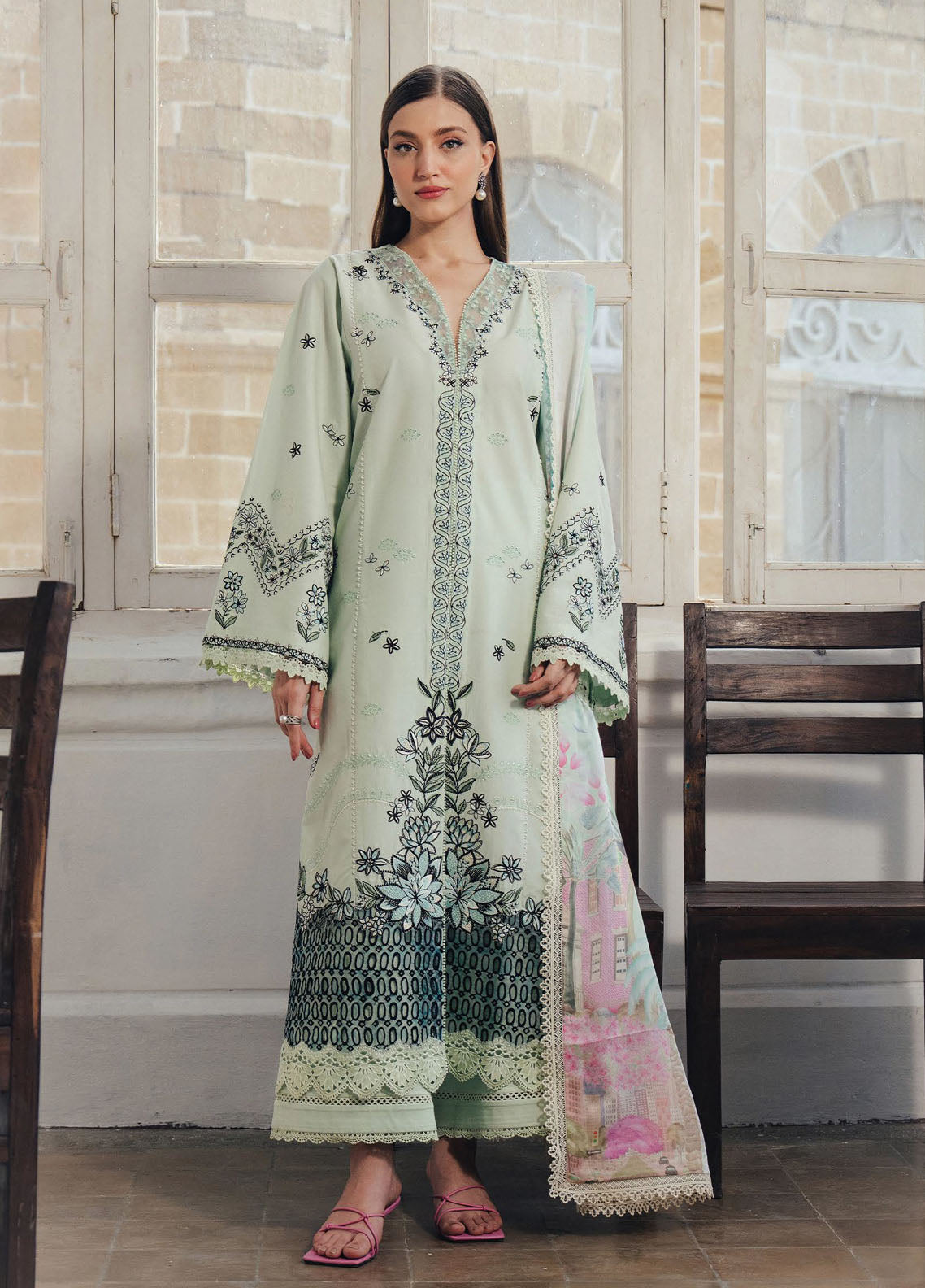 Daybreak By Afrozeh Embroidered Lawn 3 Piece Unstitched Suit AF26DB D-FWU-0020 DEWLIT Daybreak By Afrozeh Embroidered Lawn 3 Piece Unstitched Suit AF26DB D-FWU-0020 DEWLIT