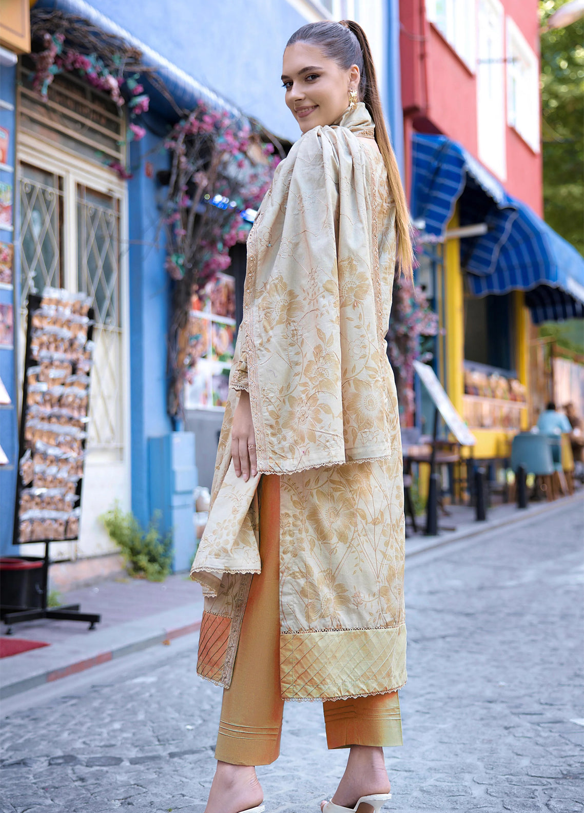 Dhagakari By Alzohaib Embroidered Lawn 3 Piece Unstitched Suit AZ26DEE D-DKC-07 Dhagakari By Alzohaib Embroidered Lawn 3 Piece Unstitched Suit AZ26DEE D-DKC-07