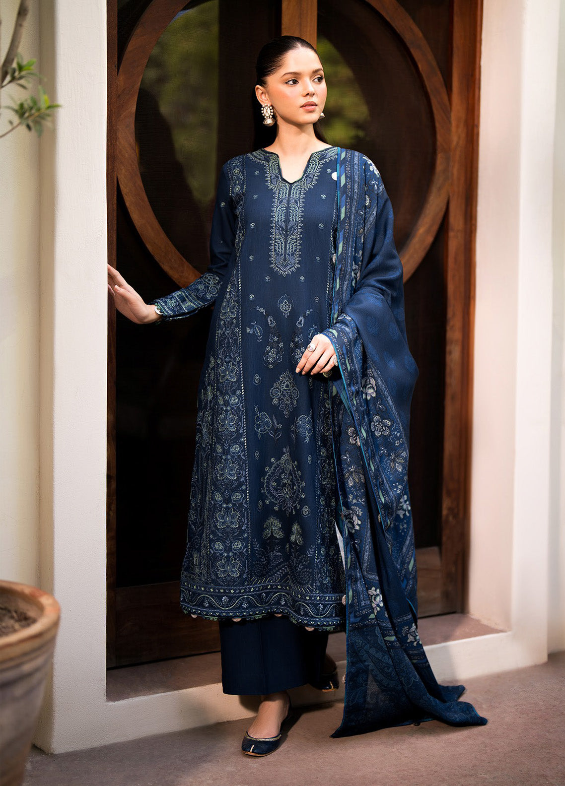 Dhoop Kinaray by Xenia Formals Embroidered Khaddar Suits Unstitched 3 Piece - XF24DK 02 NEELUM Dhoop Kinaray by Xenia Formals Embroidered Khaddar Suits Unstitched 3 Piece - XF24DK 02 NEELUM