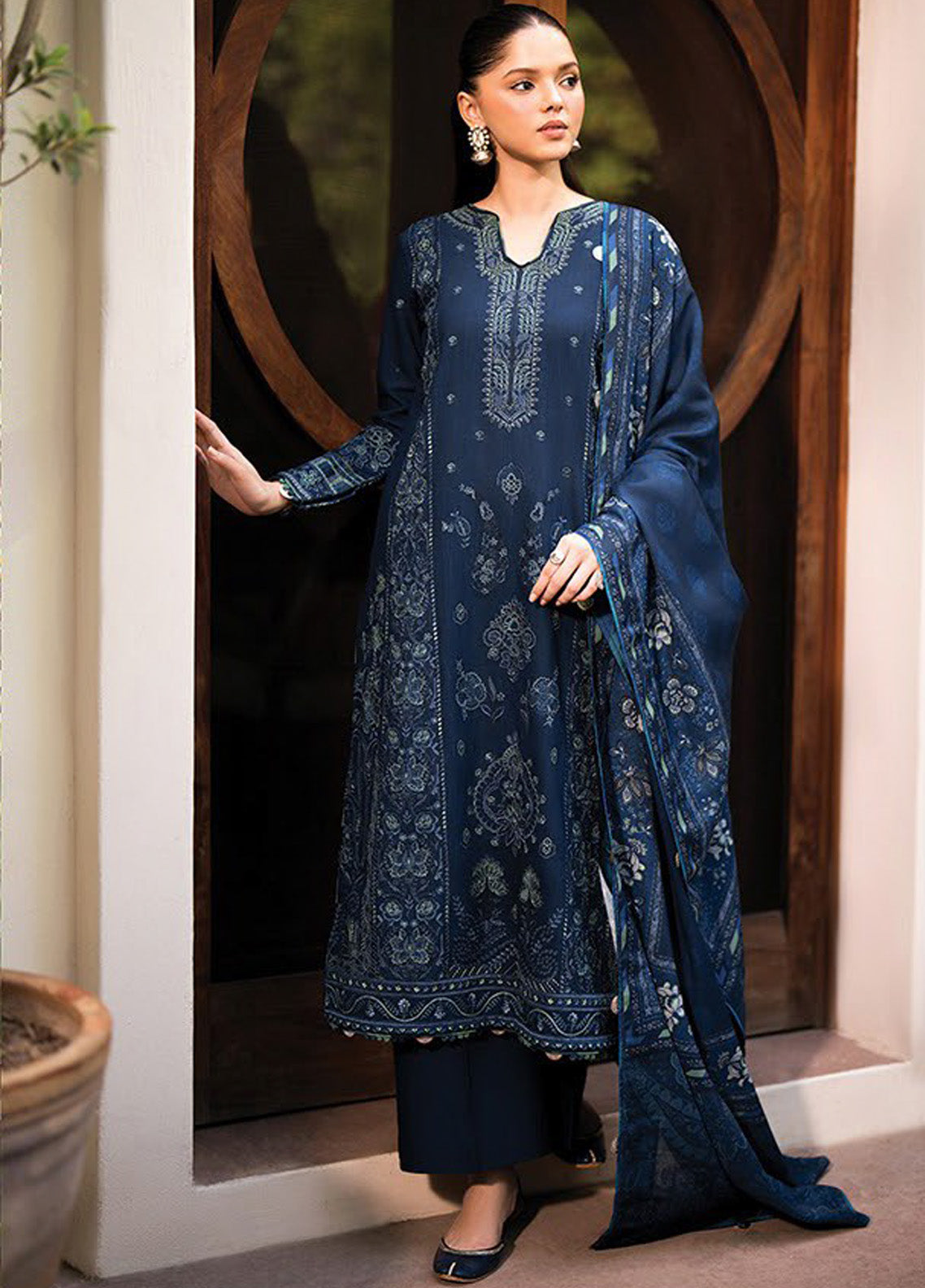 Dhoop Kinaray by Xenia Formals Embroidered Khaddar Suits Unstitched 3 Piece - XF24DK 02 NEELUM Dhoop Kinaray by Xenia Formals Embroidered Khaddar Suits Unstitched 3 Piece - XF24DK 02 NEELUM