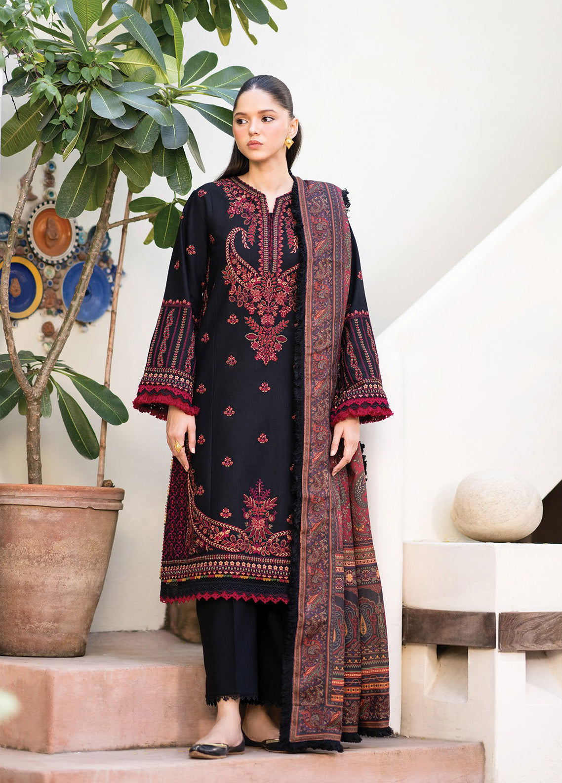 Dhoop Kinaray by Xenia Formals Embroidered Khaddar Suits Unstitched 3 Piece - XF24DK 03 SIYAH Dhoop Kinaray by Xenia Formals Embroidered Khaddar Suits Unstitched 3 Piece - XF24DK 03 SIYAH