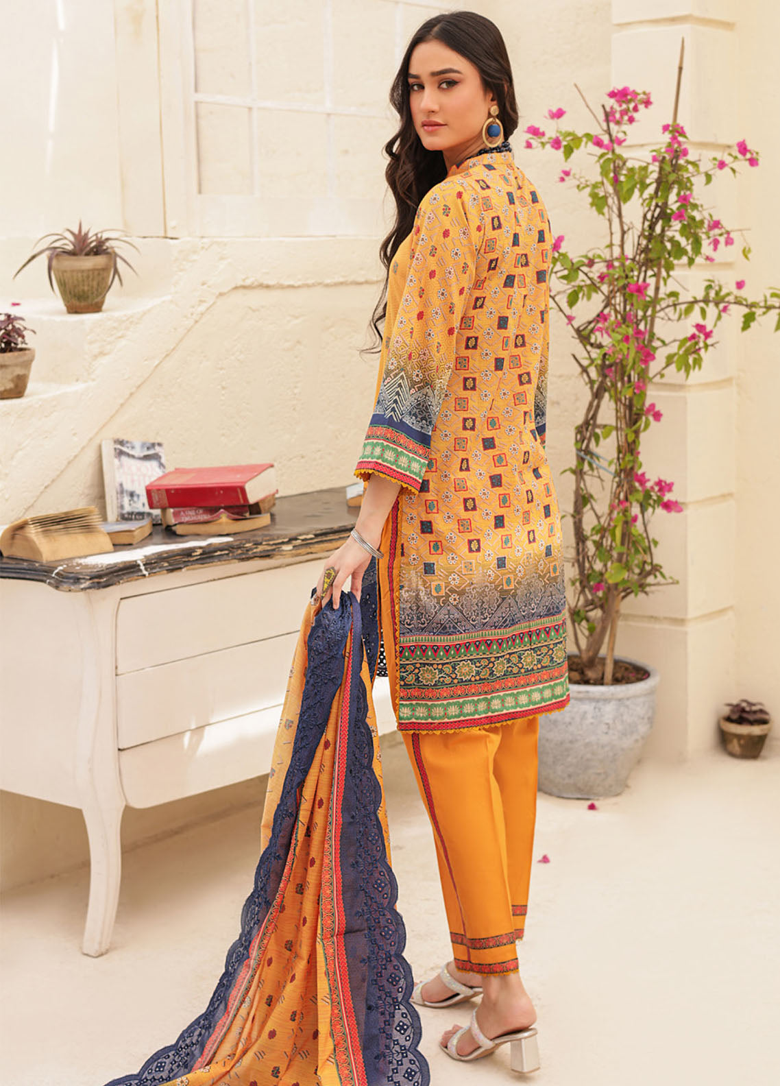 Dilkash By MTF Chikankari Embroidered Lawn Unstitched 3 Piece Suit - MTF24DL 04 Dilkash By MTF Chikankari Embroidered Lawn Unstitched 3 Piece Suit - MTF24DL 04