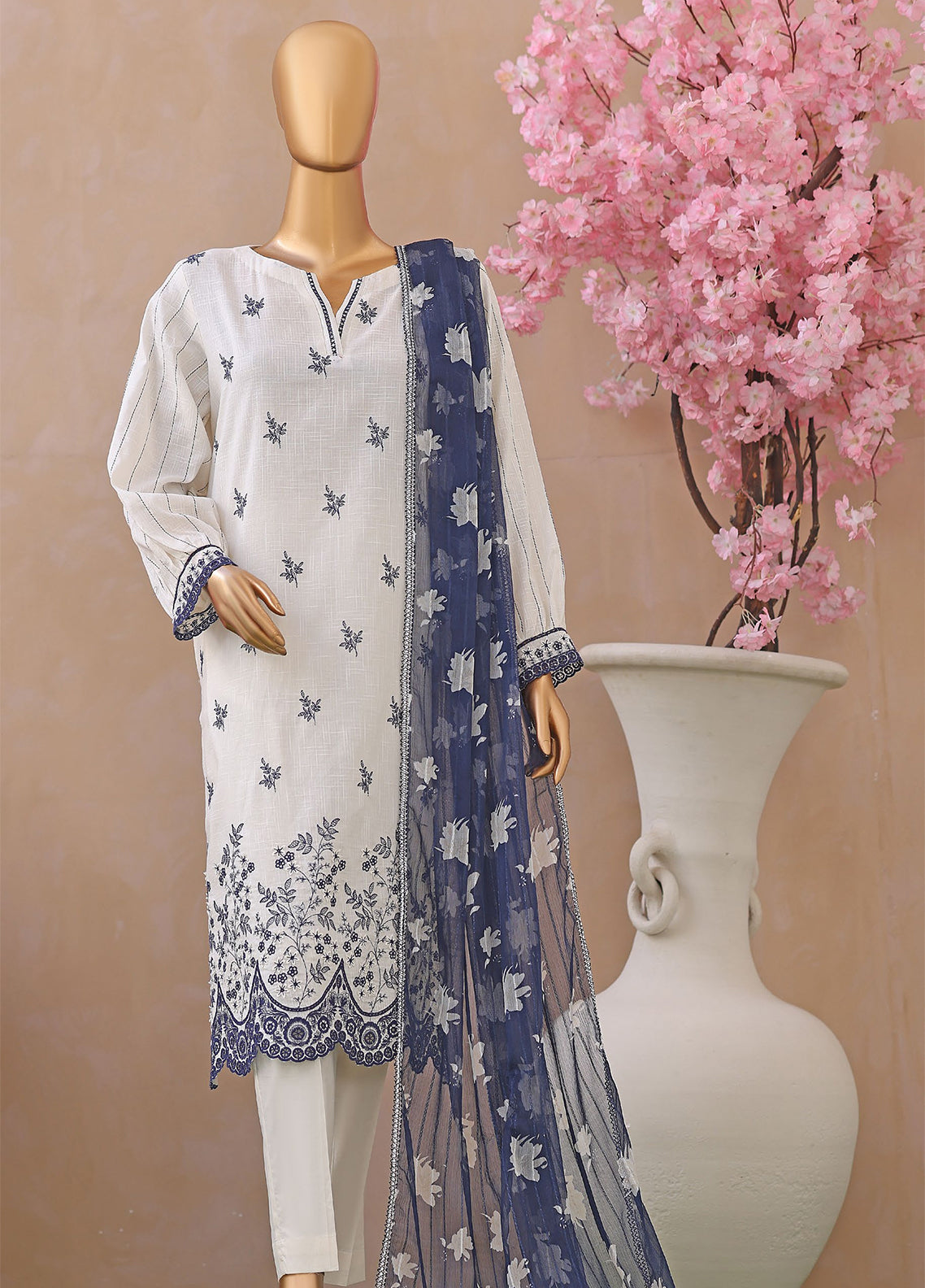 Dynasty By HZ Textile Embroidered Lawn 3 Piece Unstitched Suit HZ26DEL D-04 Dynasty By HZ Textile Embroidered Lawn 3 Piece Unstitched Suit HZ26DEL D-04