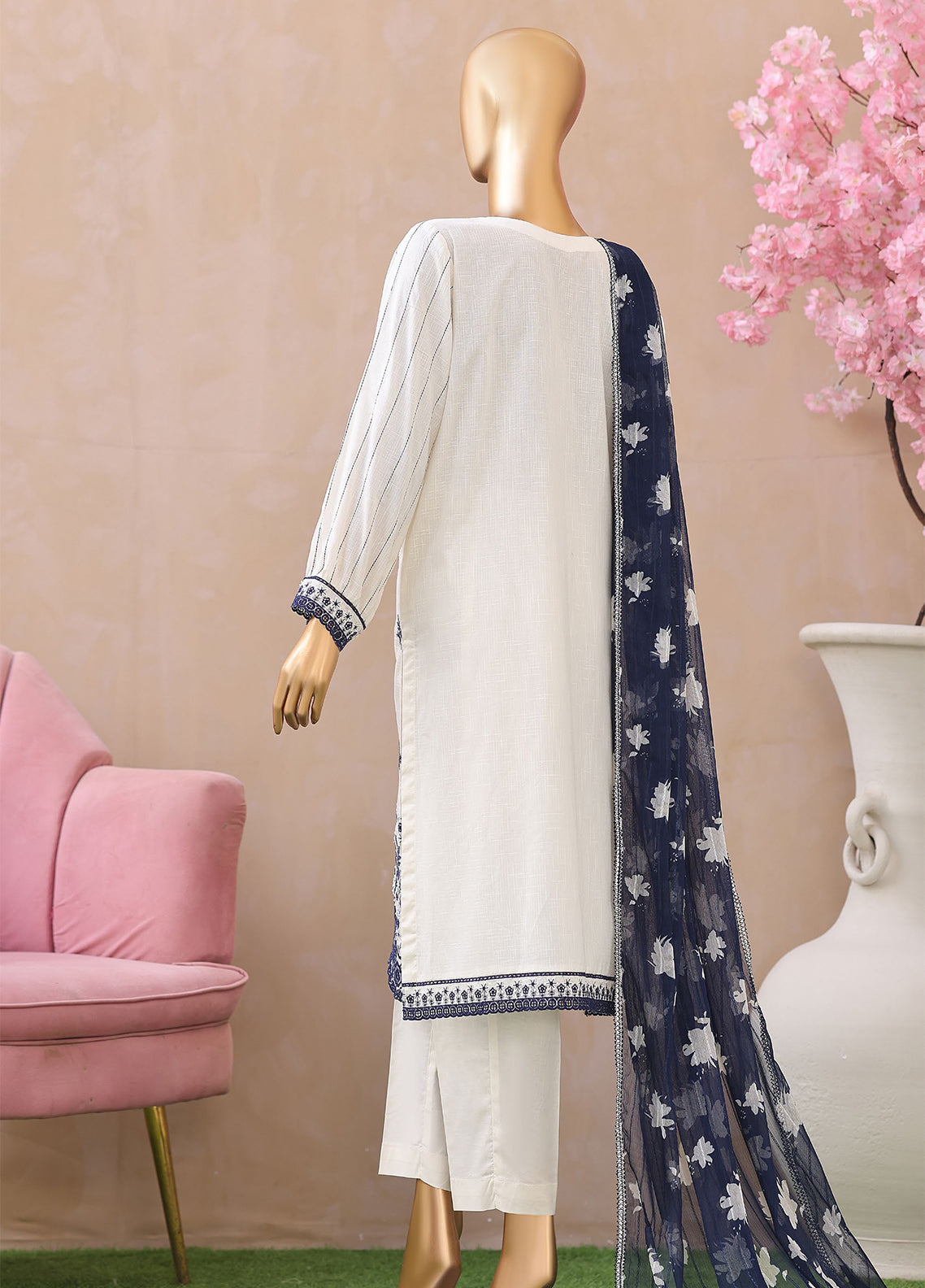 Dynasty By HZ Textile Embroidered Lawn 3 Piece Unstitched Suit HZ26DEL D-04 Dynasty By HZ Textile Embroidered Lawn 3 Piece Unstitched Suit HZ26DEL D-04