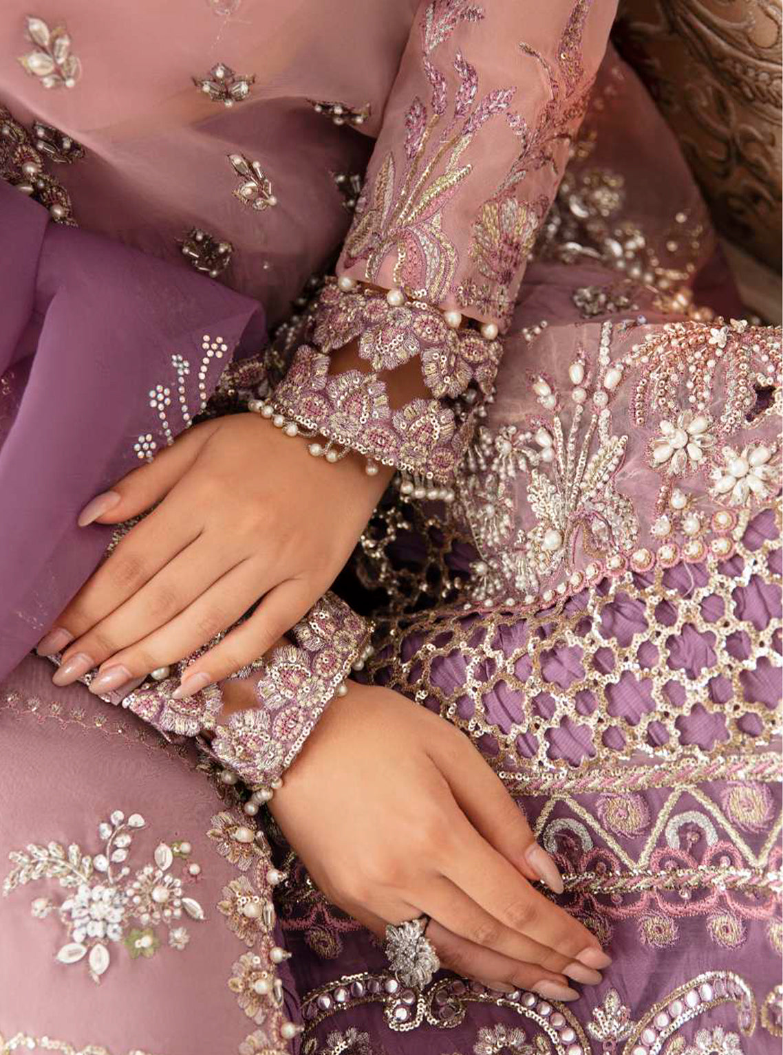 D#05 Elaf Celebration Luxury Handwork Emb Collection 923 D#05 Elaf Celebration Luxury Handwork Emb Collection 923