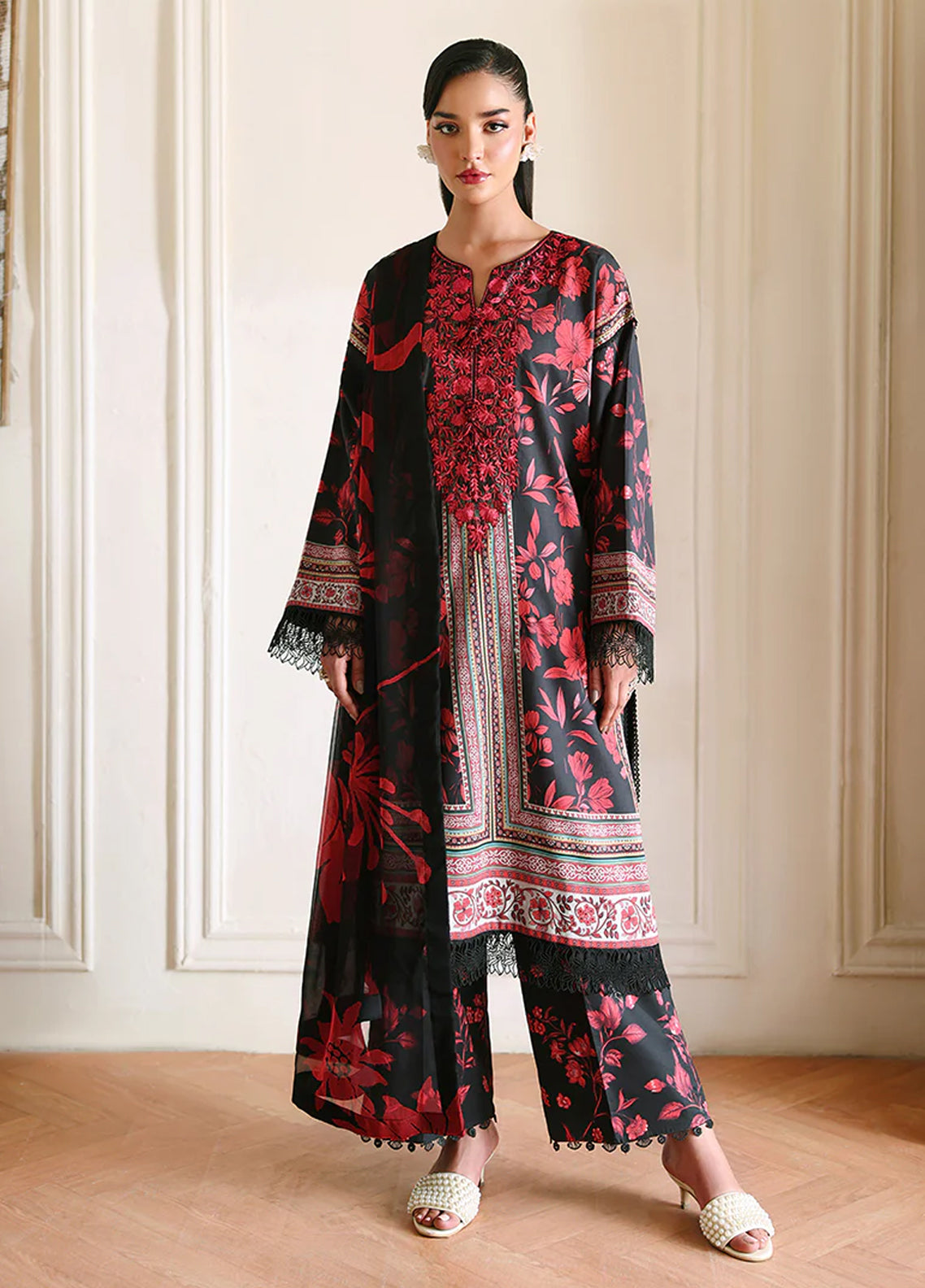 Eclat Garden By Roheenaz Embroidered Lawn 3 Piece Unstitched Suit RNZ26EGV4 D-IRIS GARDEN Eclat Garden By Roheenaz Embroidered Lawn 3 Piece Unstitched Suit RNZ26EGV4 D-IRIS GARDEN