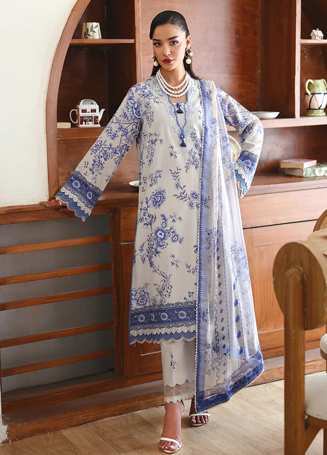 Eclat Garden By Roheenaz Embroidered Lawn 3 Piece Unstitched Suit RNZ26EGV4 D-LILAC BLOOM Eclat Garden By Roheenaz Embroidered Lawn 3 Piece Unstitched Suit RNZ26EGV4 D-LILAC BLOOM