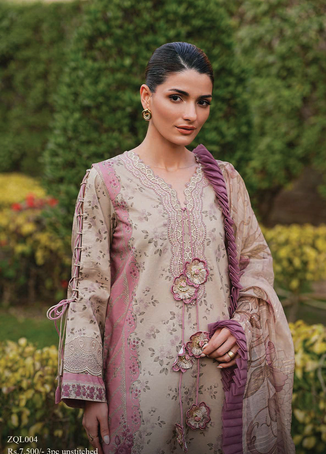 Eid Luxe By Zarqash Luxury Embroidered Lawn 3 Piece Unstitched Suit ZQ26ELL D-ZQ-04 Eid Luxe By Zarqash Luxury Embroidered Lawn 3 Piece Unstitched Suit ZQ26ELL D-ZQ-04