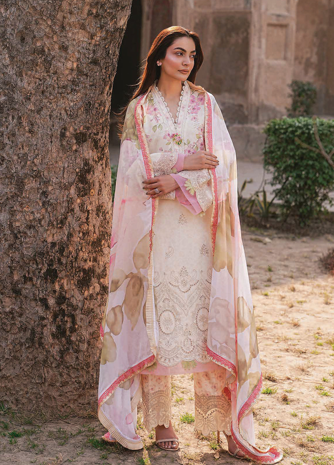 Eid Luxe By Zarqash Luxury Embroidered Lawn 3 Piece Unstitched Suit ZQ26ELL D-ZQ-05 Eid Luxe By Zarqash Luxury Embroidered Lawn 3 Piece Unstitched Suit ZQ26ELL D-ZQ-05