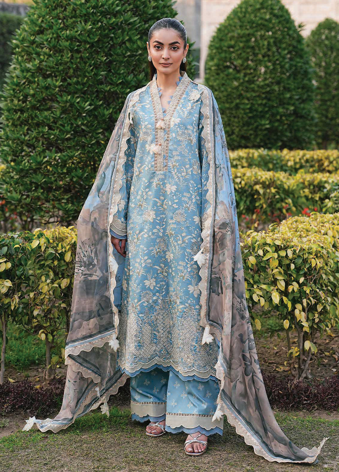 Eid Luxe By Zarqash Luxury Embroidered Lawn 3 Piece Unstitched Suit ZQ26ELL D-ZQ-08 Eid Luxe By Zarqash Luxury Embroidered Lawn 3 Piece Unstitched Suit ZQ26ELL D-ZQ-08