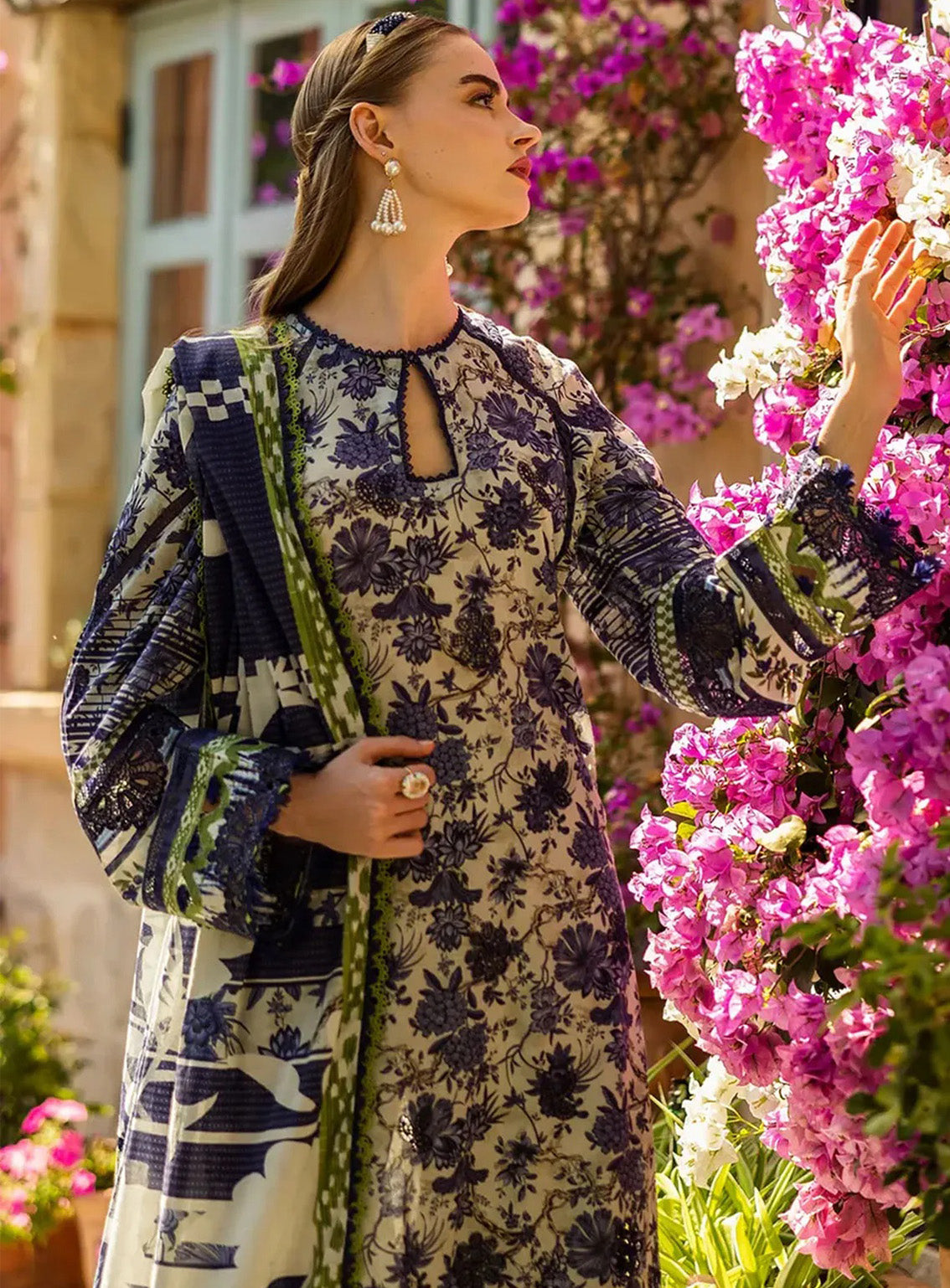 Elaf Embroidered Chikankari Lawn Suits Unstitched 3 Piece - EF25CL ELK-01A BLUE BLOSSOM Elaf Embroidered Chikankari Lawn Suits Unstitched 3 Piece - EF25CL ELK-01A BLUE BLOSSOM