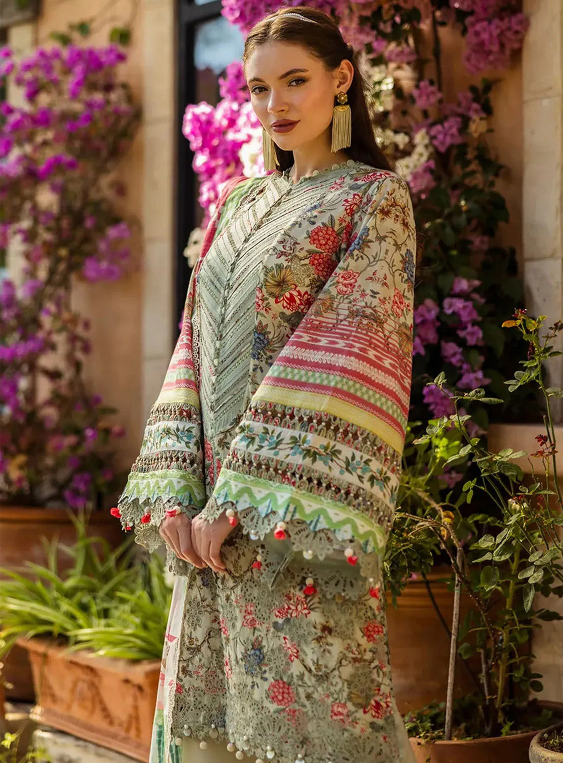 Elaf Embroidered Chikankari Lawn Suits Unstitched 3 Piece - EF25CL ELK-01B GIARDINO Elaf Embroidered Chikankari Lawn Suits Unstitched 3 Piece - EF25CL ELK-01B GIARDINO