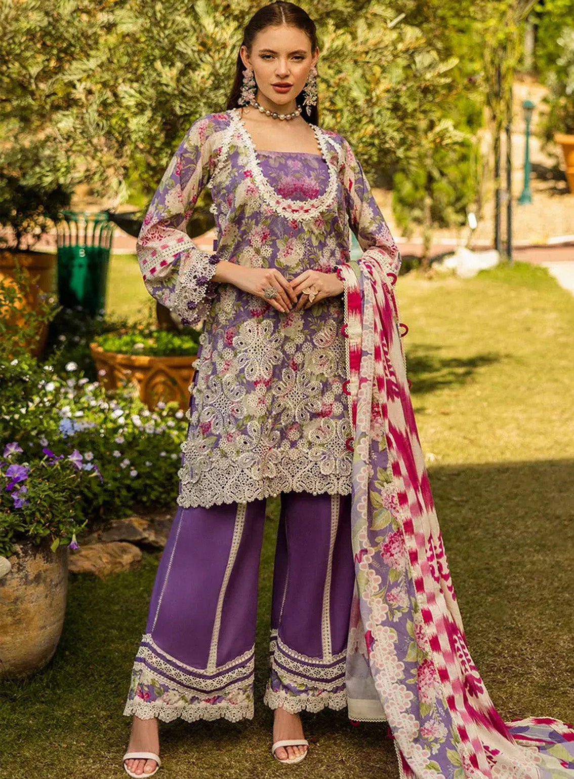 Elaf Embroidered Chikankari Lawn Suits Unstitched 3 Piece - EF25CL ELK-02A PERIWINKLE Elaf Embroidered Chikankari Lawn Suits Unstitched 3 Piece - EF25CL ELK-02A PERIWINKLE