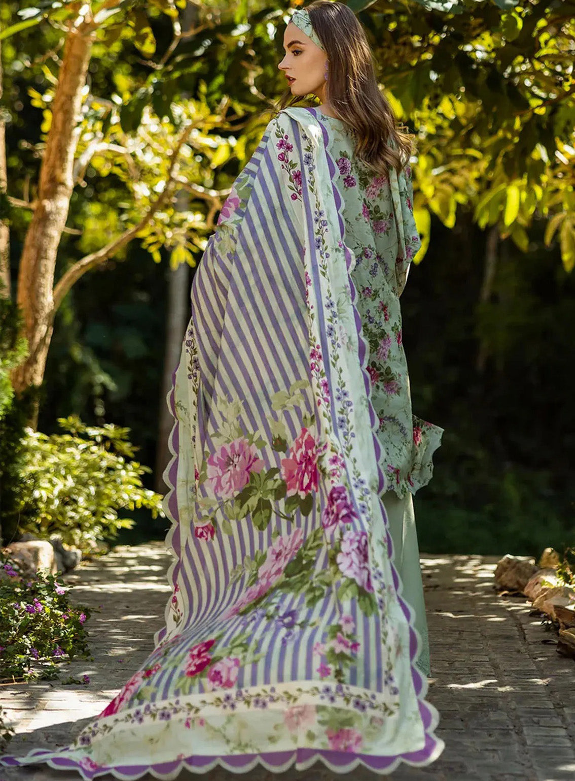 Elaf Embroidered Chikankari Lawn Suits Unstitched 3 Piece - EF25CL ELK-03A FLOREALE Elaf Embroidered Chikankari Lawn Suits Unstitched 3 Piece - EF25CL ELK-03A FLOREALE