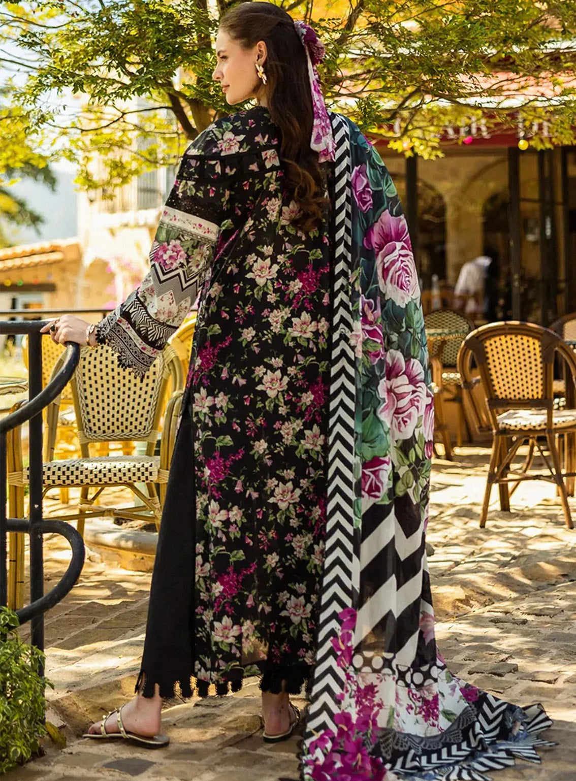 Elaf Embroidered Chikankari Lawn Suits Unstitched 3 Piece - EF25CL ELK-05A BELLEZA Elaf Embroidered Chikankari Lawn Suits Unstitched 3 Piece - EF25CL ELK-05A BELLEZA