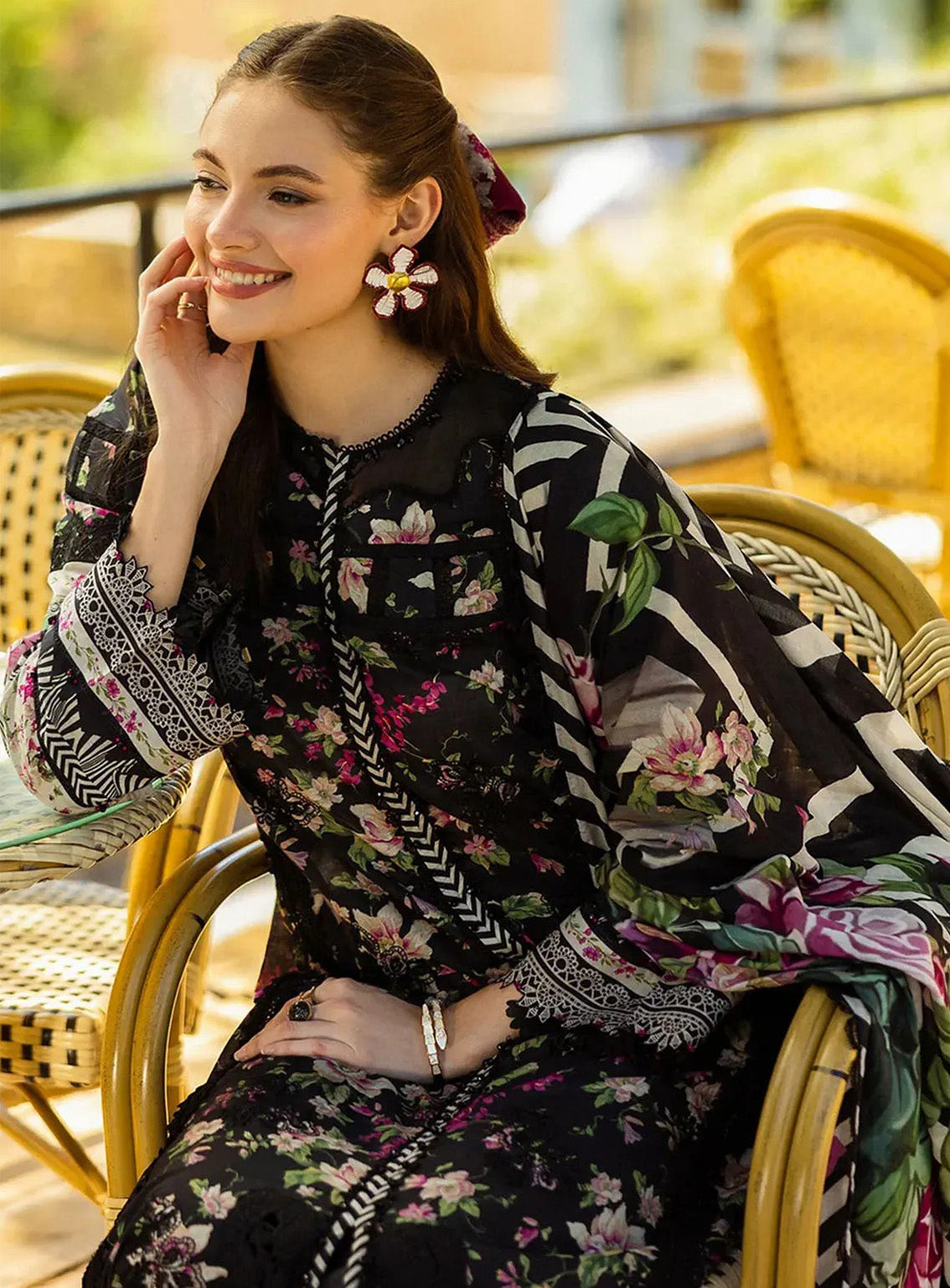 Elaf Embroidered Chikankari Lawn Suits Unstitched 3 Piece - EF25CL ELK-05A BELLEZA Elaf Embroidered Chikankari Lawn Suits Unstitched 3 Piece - EF25CL ELK-05A BELLEZA