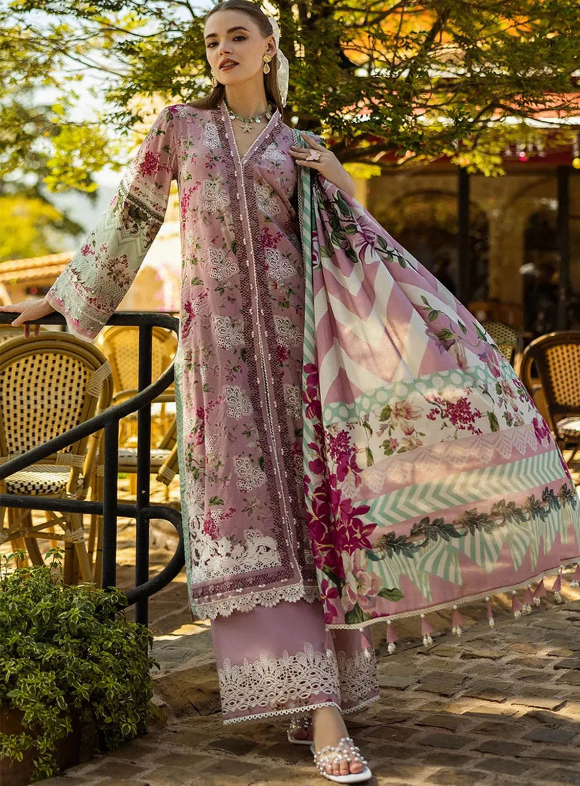 Elaf Embroidered Chikankari Lawn Suits Unstitched 3 Piece - EF25CL ELK-05B FIA Elaf Embroidered Chikankari Lawn Suits Unstitched 3 Piece - EF25CL ELK-05B FIA