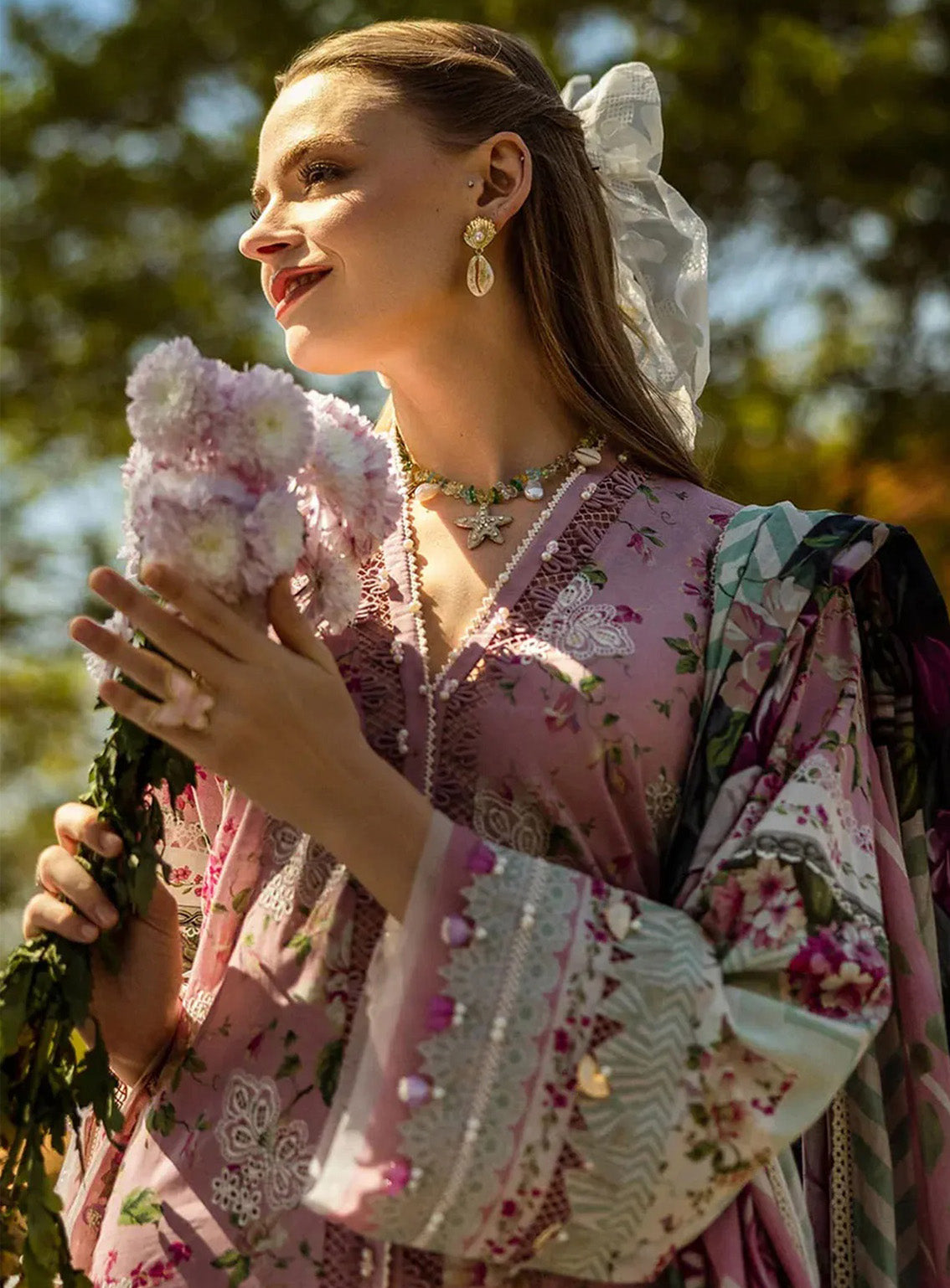 Elaf Embroidered Chikankari Lawn Suits Unstitched 3 Piece - EF25CL ELK-05B FIA Elaf Embroidered Chikankari Lawn Suits Unstitched 3 Piece - EF25CL ELK-05B FIA