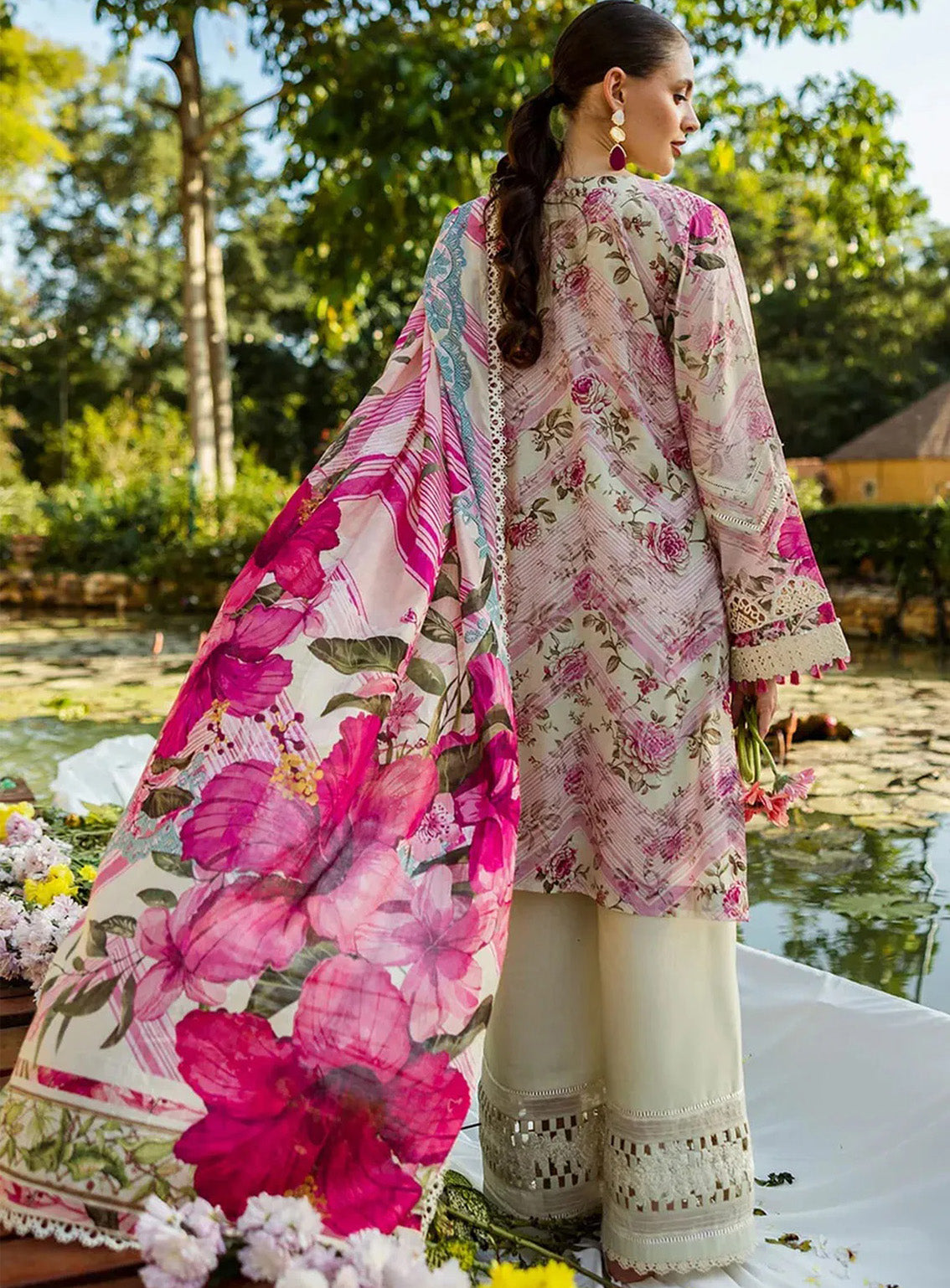 Elaf Embroidered Chikankari Lawn Suits Unstitched 3 Piece - EF25CL ELK-06B ROSES & WHITES Elaf Embroidered Chikankari Lawn Suits Unstitched 3 Piece - EF25CL ELK-06B ROSES & WHITES