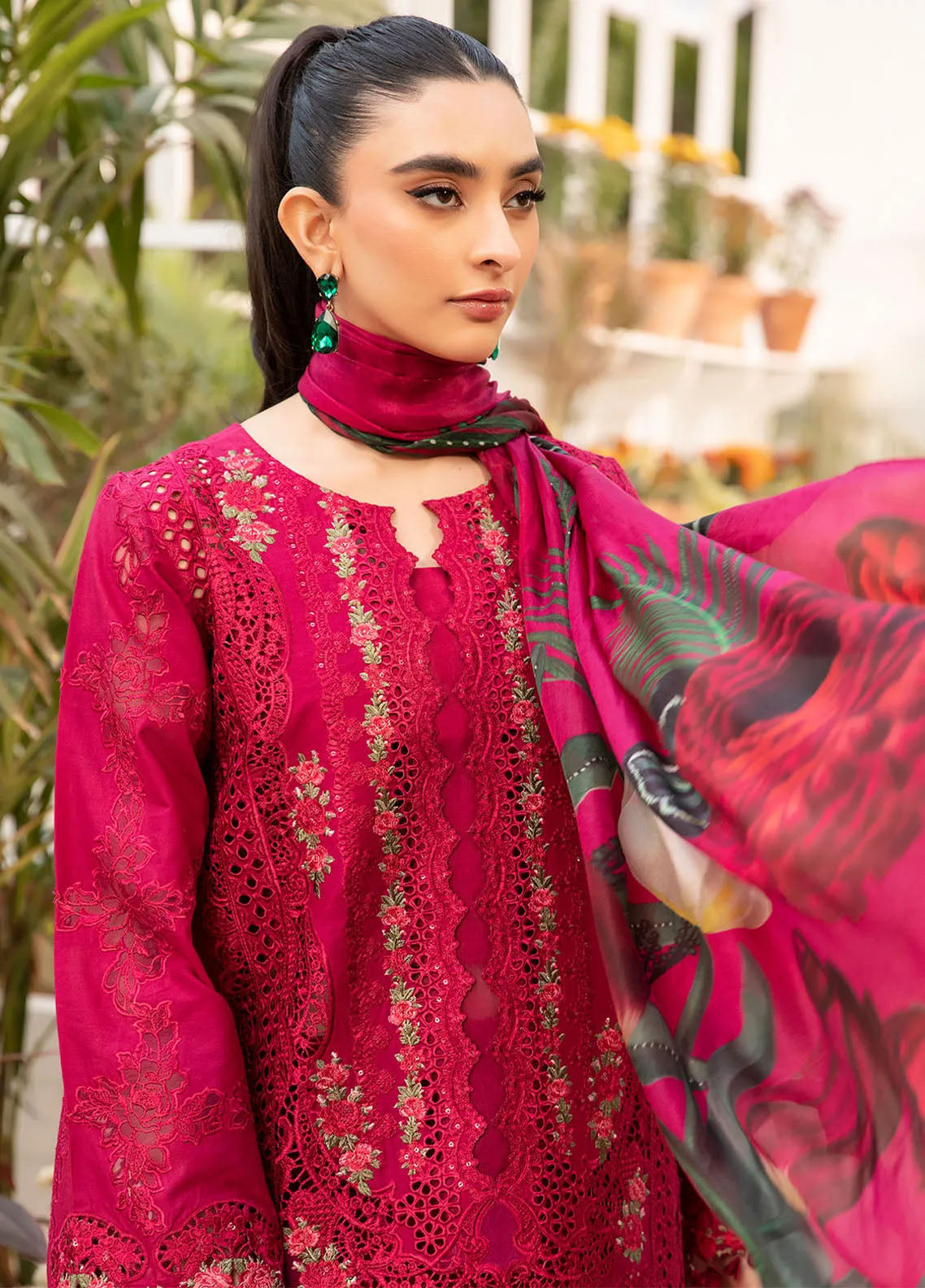 Elaf Embroidered Lawn Suits Unstitched 3 Piece - EF25LL ELM-10 GULNAR Elaf Embroidered Lawn Suits Unstitched 3 Piece - EF25LL ELM-10 GULNAR