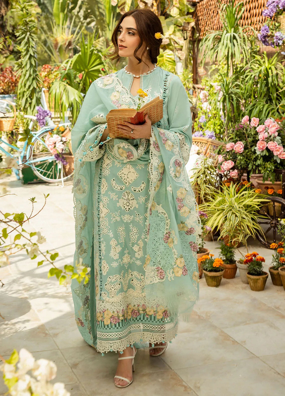 Elaf Embroidered Lawn Suits Unstitched 3 Piece - EF25LL ELM-7A ZARAFSHAN Elaf Embroidered Lawn Suits Unstitched 3 Piece - EF25LL ELM-7A ZARAFSHAN