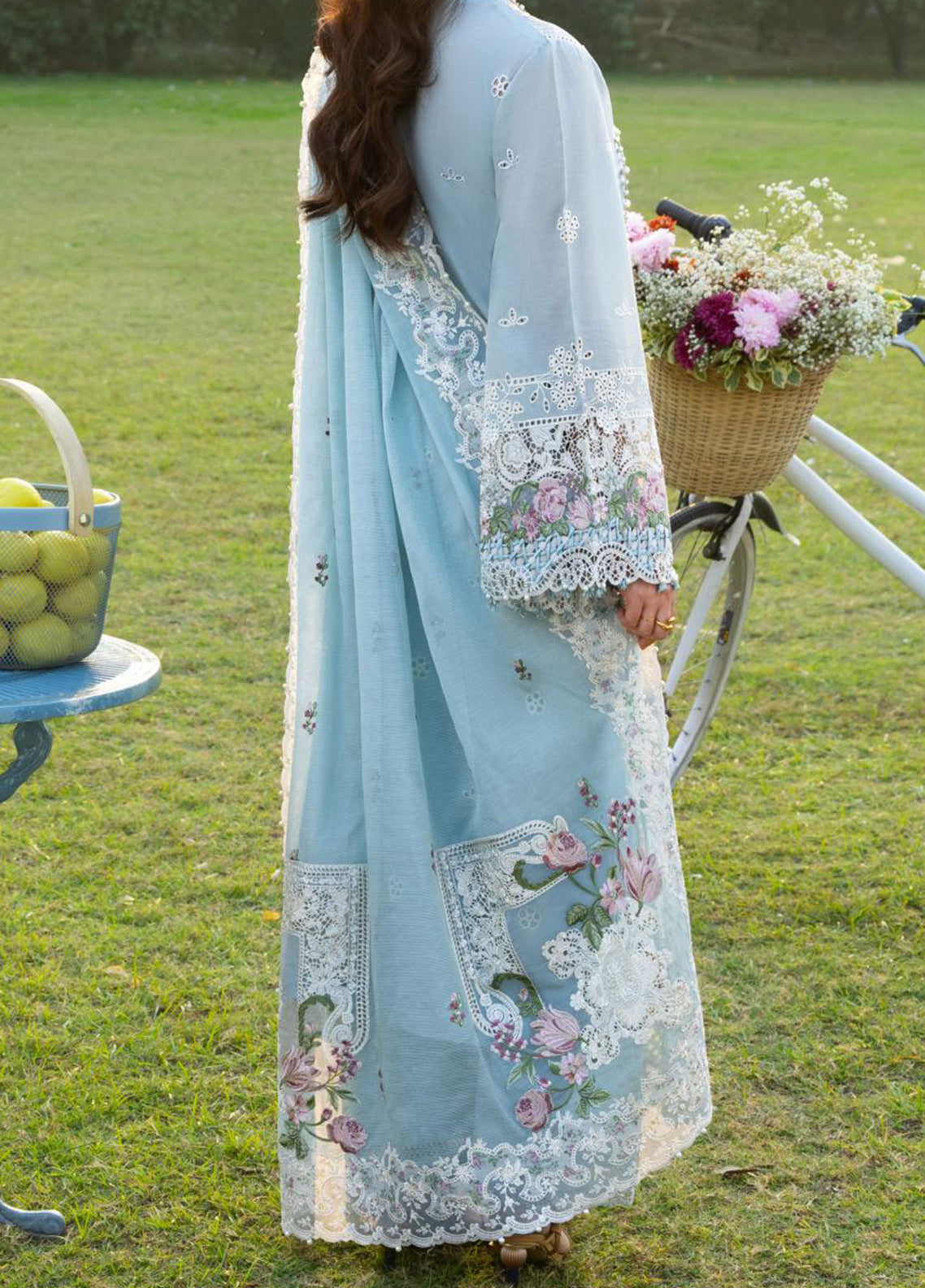 Elaf Embroidered Lawn 3 Piece Unstitched Suit EF26LL ELY-07 MORNIG DRIZZLE Elaf Embroidered Lawn 3 Piece Unstitched Suit EF26LL ELY-07 MORNIG DRIZZLE