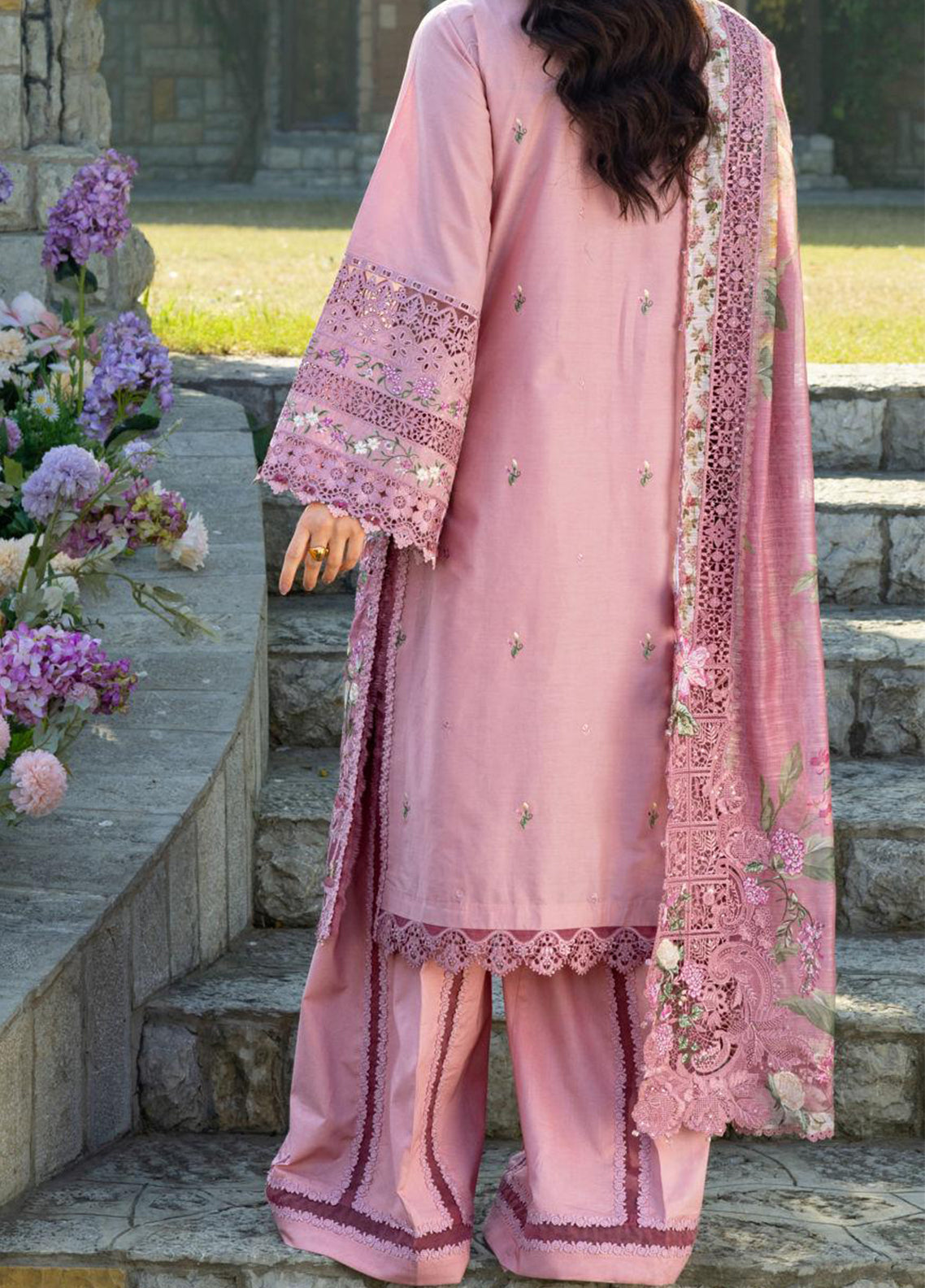 Elaf Embroidered Lawn 3 Piece Unstitched Suit EF26LL ELY-09 ROSEE Elaf Embroidered Lawn 3 Piece Unstitched Suit EF26LL ELY-09 ROSEE