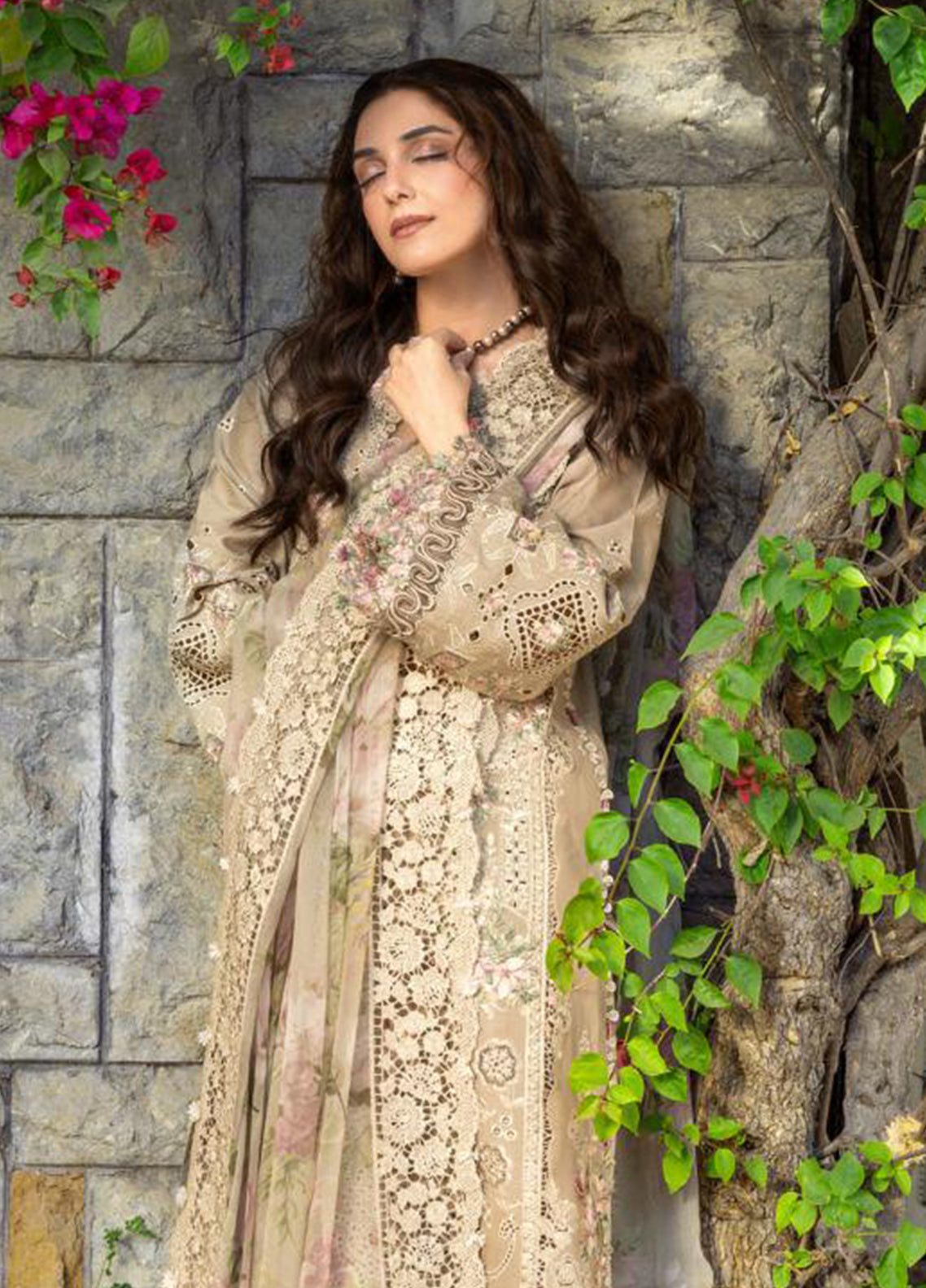 Elaf Embroidered Lawn 3 Piece Unstitched Suit EF26LL ELY-2A CAMELLIA Elaf Embroidered Lawn 3 Piece Unstitched Suit EF26LL ELY-2A CAMELLIA