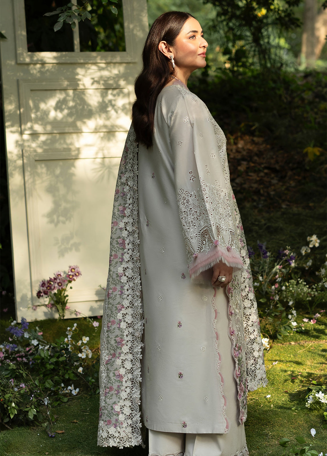 Elaf Premium Luxury Lawn 3 Piece Unstitched Suit EF26LLV2 D-ELQ-1A ALL MAGICAL Elaf Premium Luxury Lawn 3 Piece Unstitched Suit EF26LLV2 D-ELQ-1A ALL MAGICAL