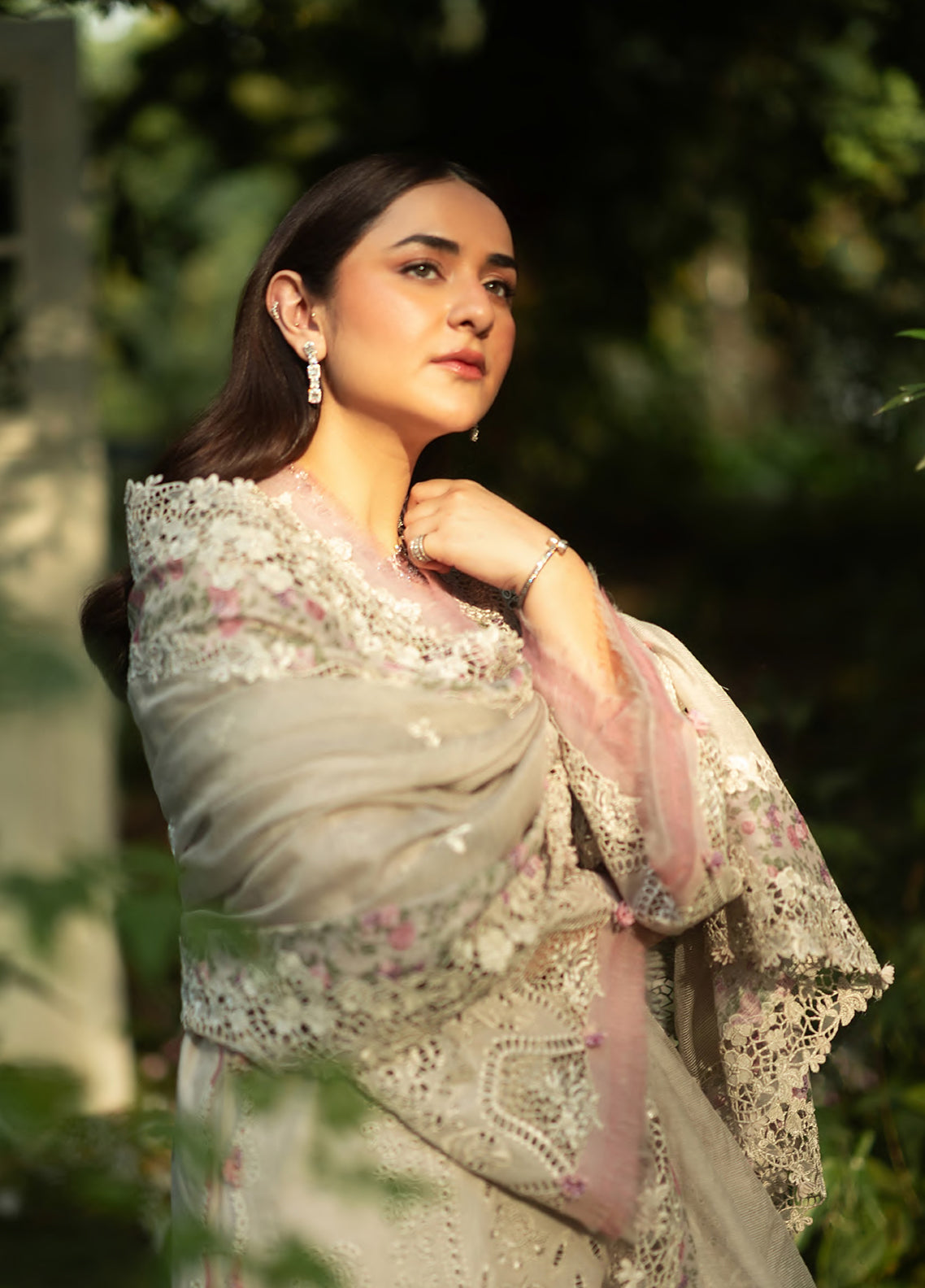 Elaf Premium Luxury Lawn 3 Piece Unstitched Suit EF26LLV2 D-ELQ-1A ALL MAGICAL Elaf Premium Luxury Lawn 3 Piece Unstitched Suit EF26LLV2 D-ELQ-1A ALL MAGICAL