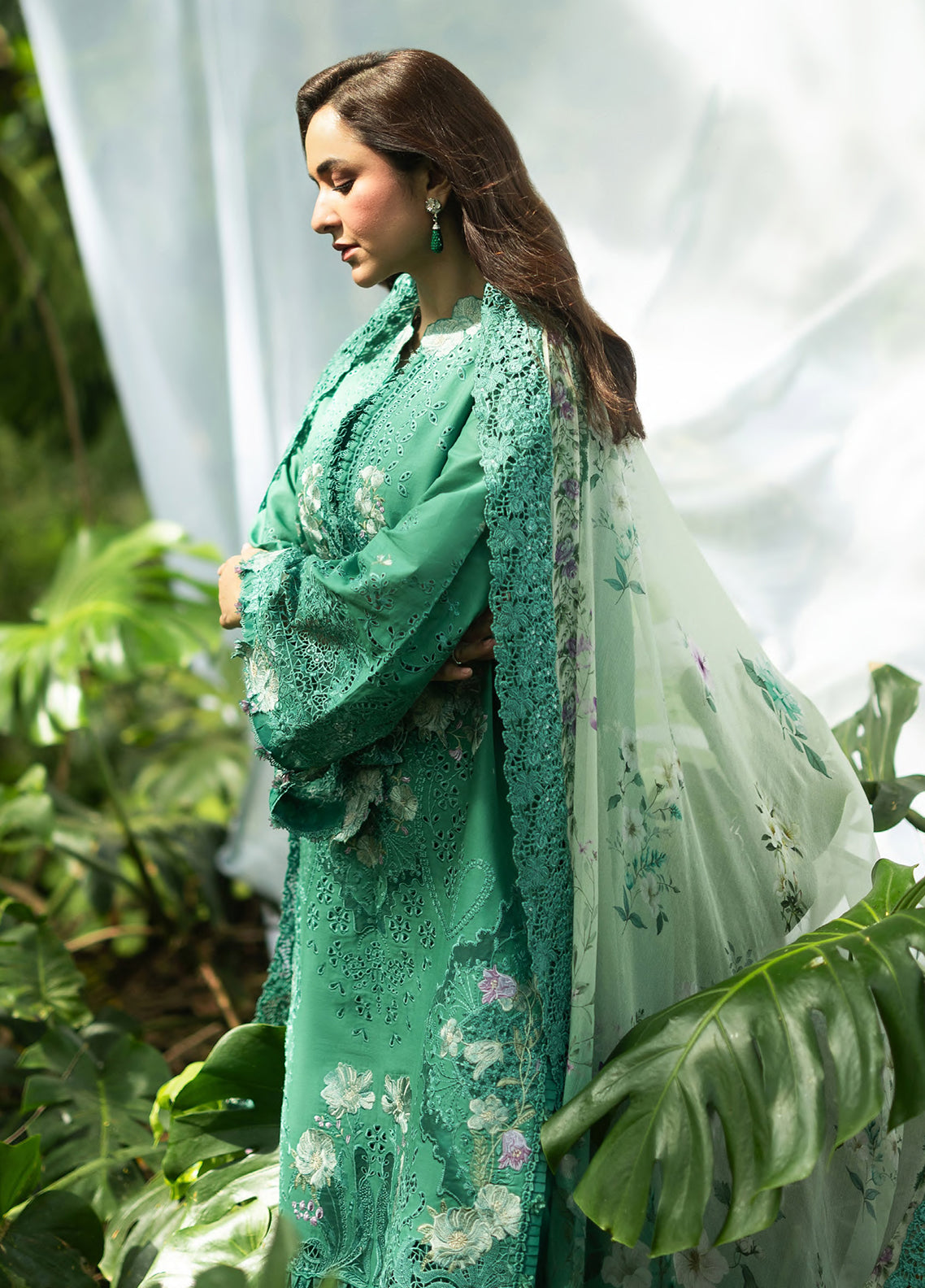 Elaf Premium Luxury Lawn 3 Piece Unstitched Suit EF26LLV2 D-ELQ-2A LOVER'S EDEN Elaf Premium Luxury Lawn 3 Piece Unstitched Suit EF26LLV2 D-ELQ-2A LOVER'S EDEN