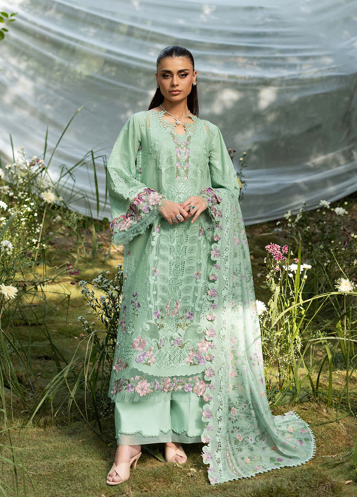 Elaf Premium Luxury Lawn 3 Piece Unstitched Suit EF26LLV2 D-ELQ-3A DAISY CHAIN Elaf Premium Luxury Lawn 3 Piece Unstitched Suit EF26LLV2 D-ELQ-3A DAISY CHAIN