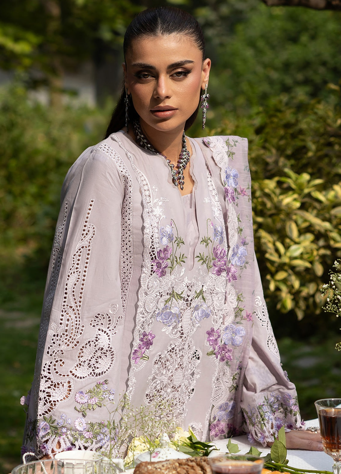 Elaf Premium Luxury Lawn 3 Piece Unstitched Suit EF26LLV2 D-ELQ-4B PURE PLUM Elaf Premium Luxury Lawn 3 Piece Unstitched Suit EF26LLV2 D-ELQ-4B PURE PLUM