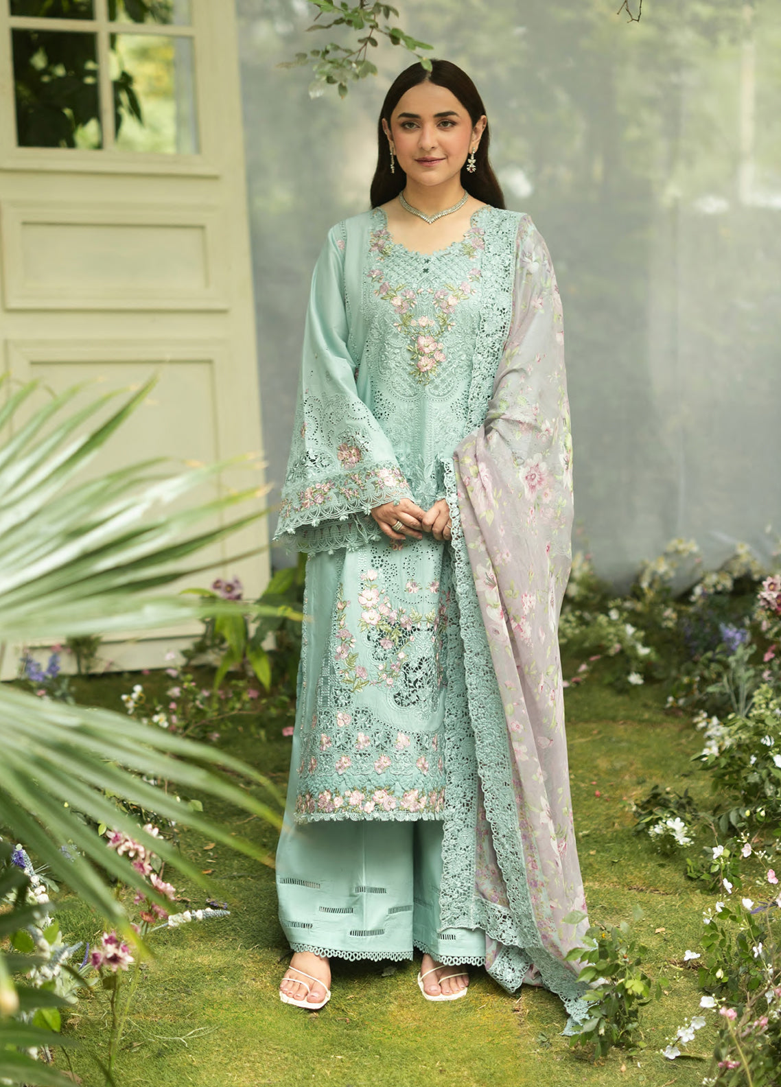 Elaf Premium Luxury Lawn 3 Piece Unstitched Suit EF26LLV2 D-ELQ-6B MINT STORY Elaf Premium Luxury Lawn 3 Piece Unstitched Suit EF26LLV2 D-ELQ-6B MINT STORY