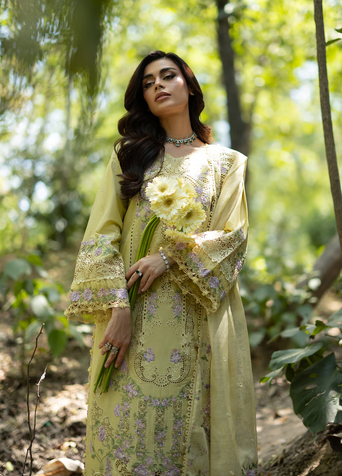 Elaf Premium Luxury Lawn 3 Piece Unstitched Suit EF26LLV2 D-ELQ-7A BUTTER YELLOW Elaf Premium Luxury Lawn 3 Piece Unstitched Suit EF26LLV2 D-ELQ-7A BUTTER YELLOW