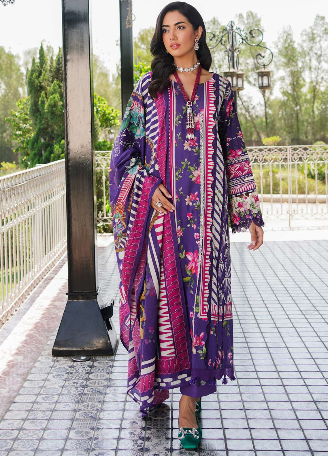 Elaf Printed Lawn Suits Unstitched 3 Piece - EL24PL EEP-02B BLOOMIE Elaf Printed Lawn Suits Unstitched 3 Piece - EL24PL EEP-02B BLOOMIE