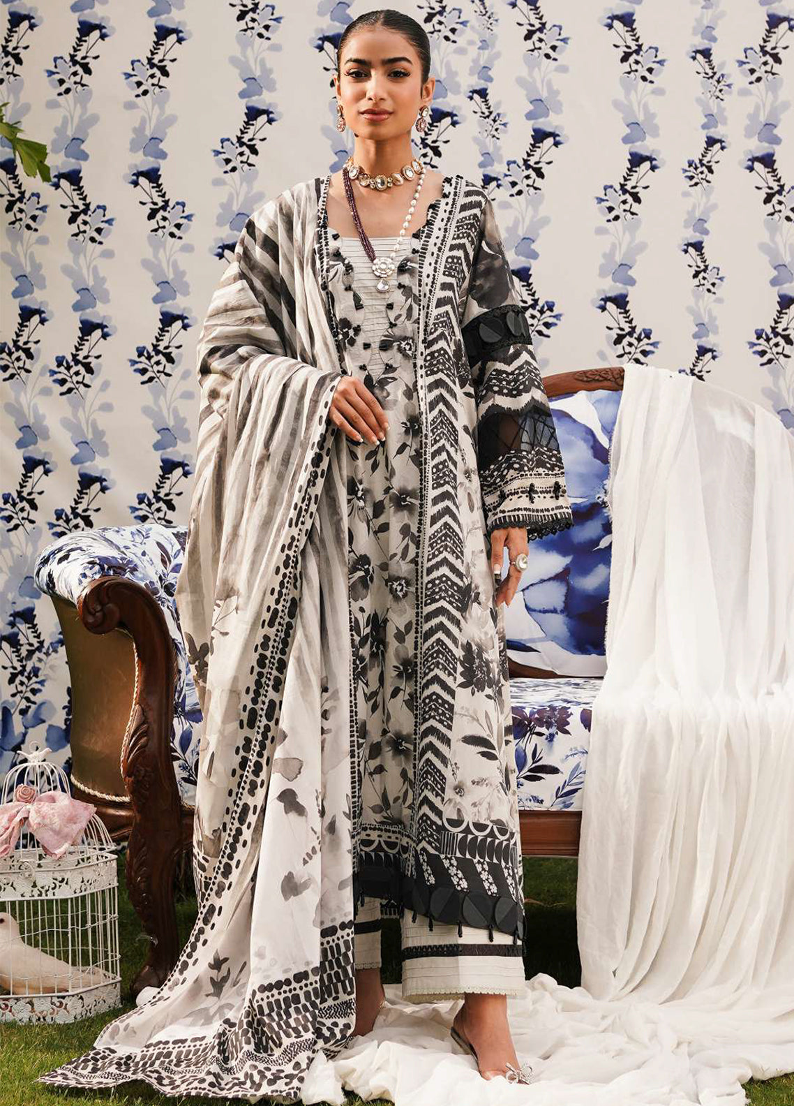 Elaf Printed Lawn Suits Unstitched 3 Piece - EL24PL EEP-07B BLACK BLOSSOM Elaf Printed Lawn Suits Unstitched 3 Piece - EL24PL EEP-07B BLACK BLOSSOM