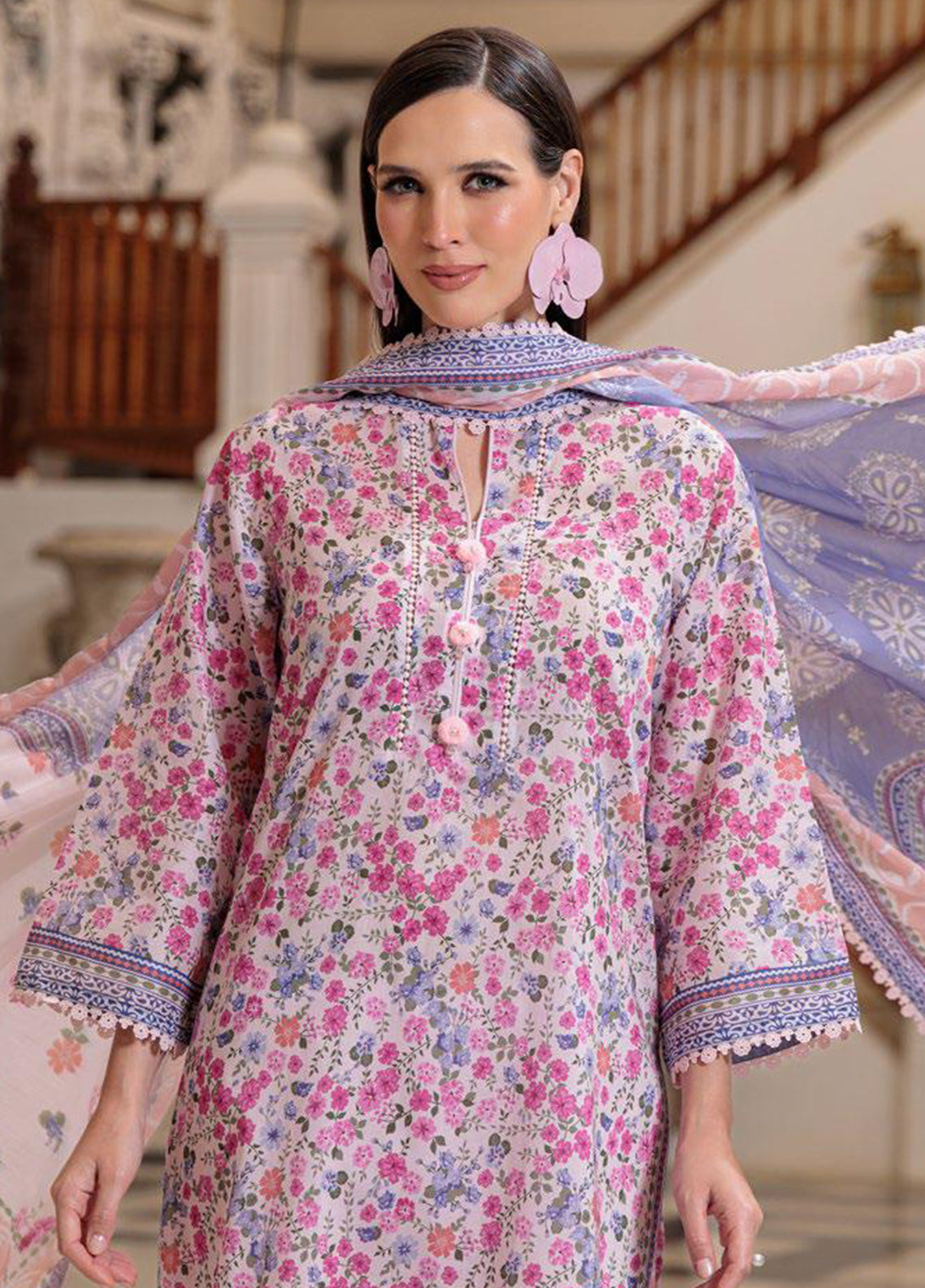 Elora A Floral By Gul Ahmed Printed Lawn 3 Piece Unstitched Suit GA26EAF D-CL 62120B Elora A Floral By Gul Ahmed Printed Lawn 3 Piece Unstitched Suit GA26EAF D-CL 62120B