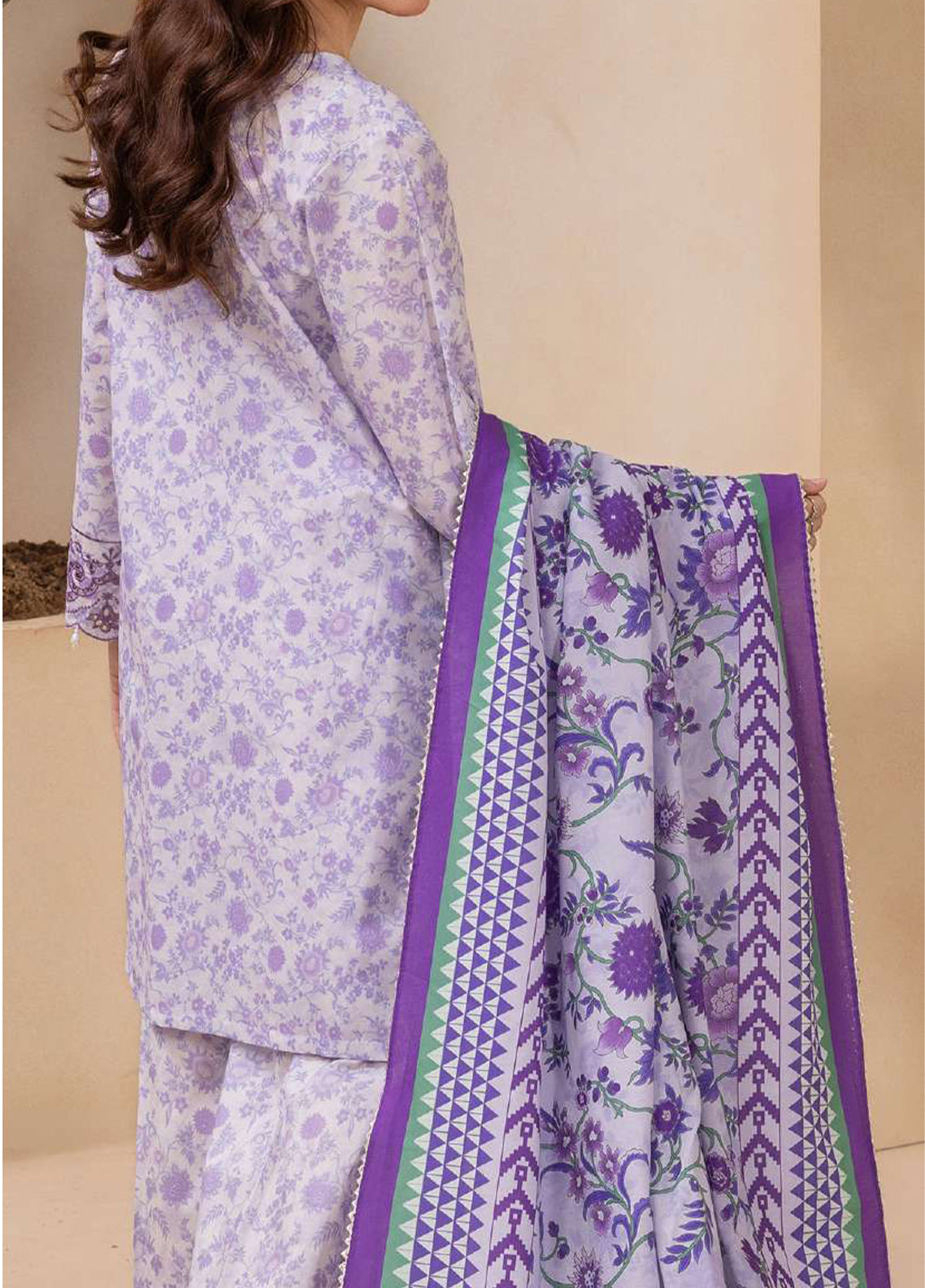 Essentail By Zellbury Embroidered Lawn 3 Piece Unstitched Suit WUS26E30712 Essentail By Zellbury Embroidered Lawn 3 Piece Unstitched Suit WUS26E30712