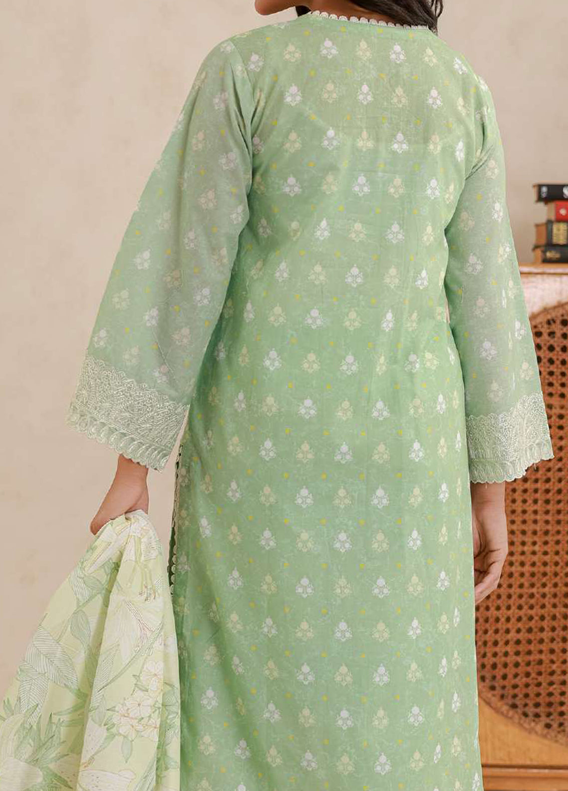 Essentail By Zellbury Embroidered Lawn 3 Piece Unstitched Suit WUS26E30780 Essentail By Zellbury Embroidered Lawn 3 Piece Unstitched Suit WUS26E30780