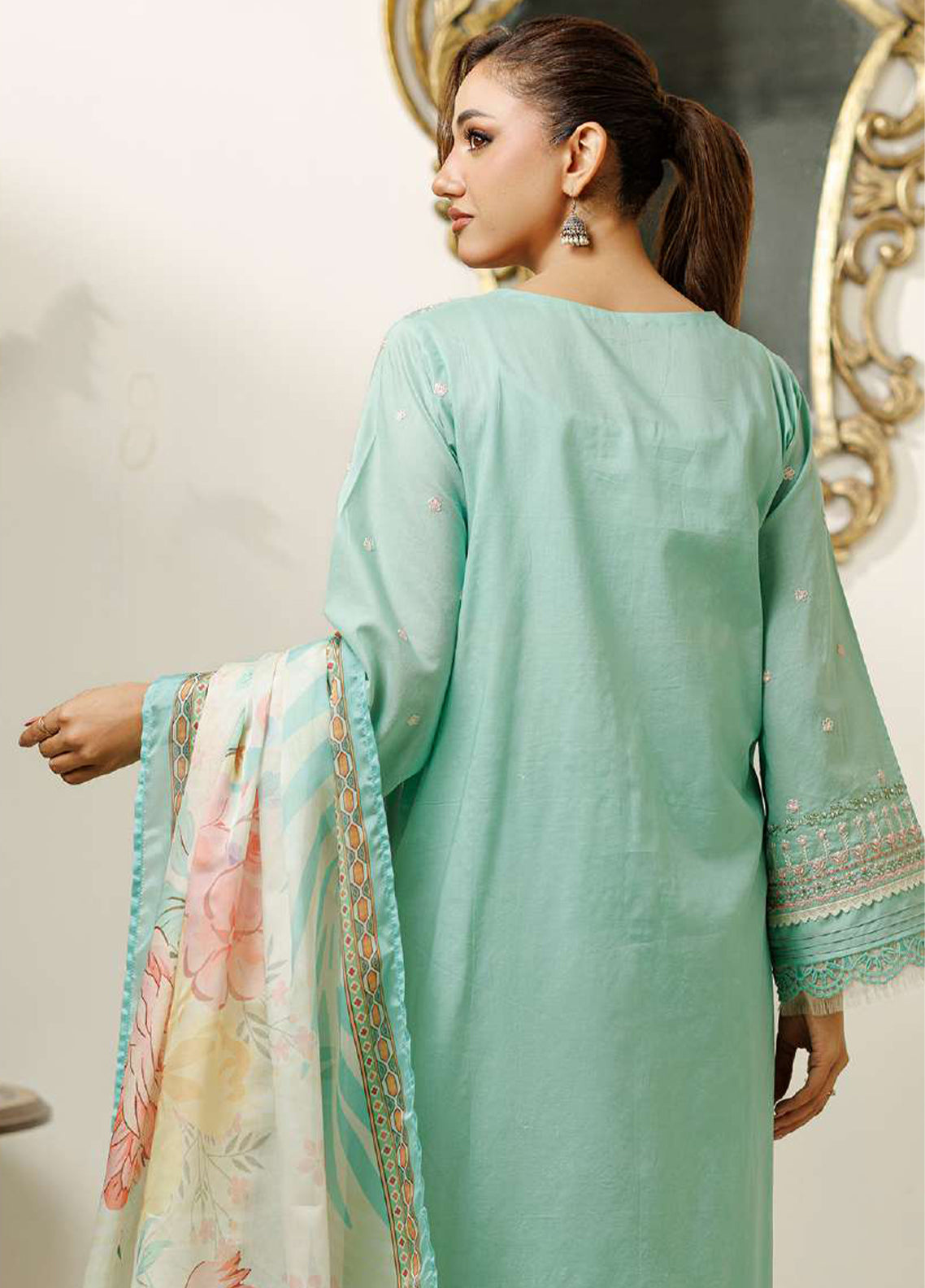 Essentail By Zellbury Embroidered Lawn 3 Piece Unstitched Suit WUS26E30845 Essentail By Zellbury Embroidered Lawn 3 Piece Unstitched Suit WUS26E30845