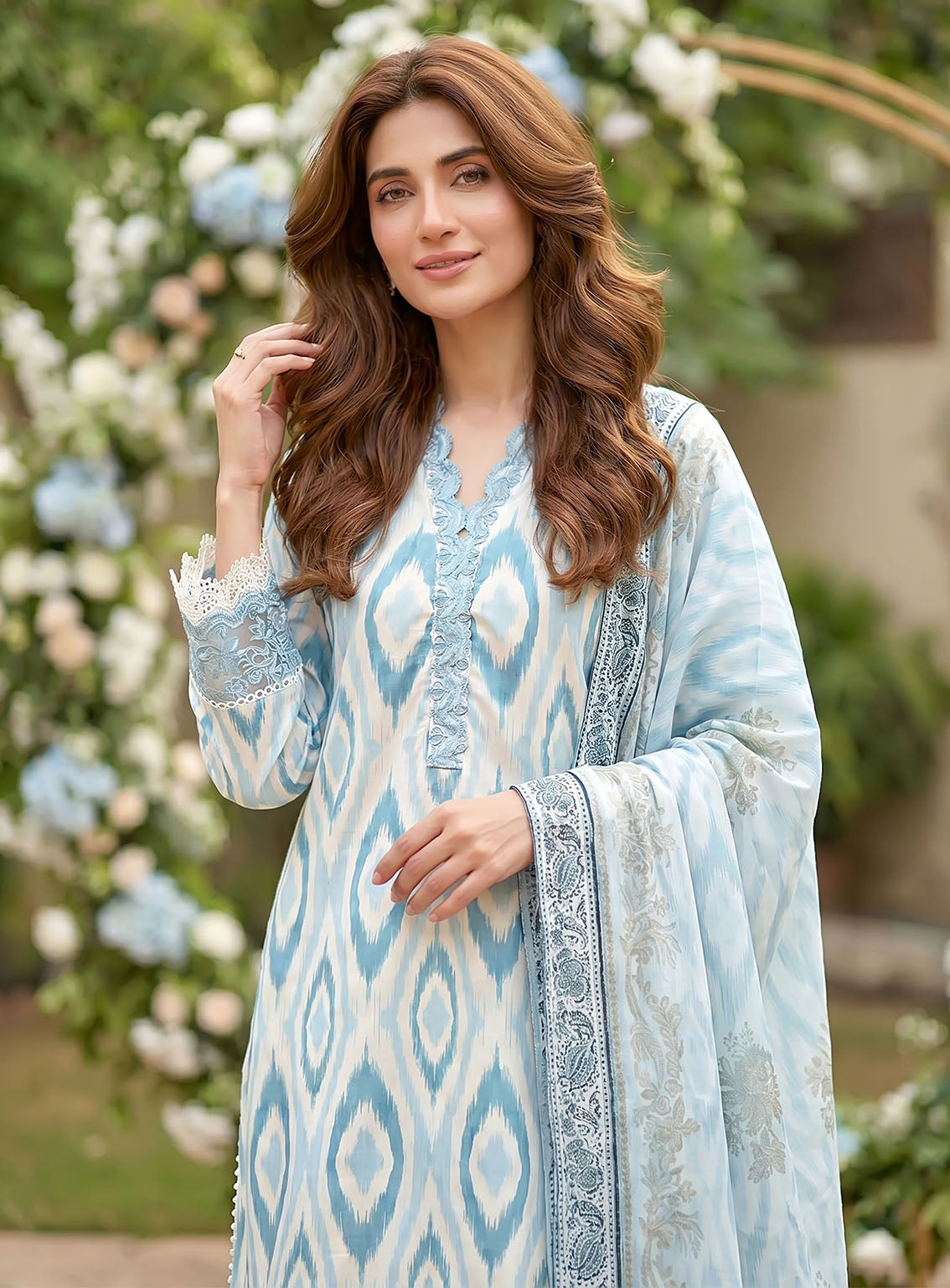 Essential By LSM Lakhany Embroidered Lawn 3 Piece Unstitched Suit LSM26EELV2 D-LG-MM-1032 Essential By LSM Lakhany Embroidered Lawn 3 Piece Unstitched Suit LSM26EELV2 D-LG-MM-1032