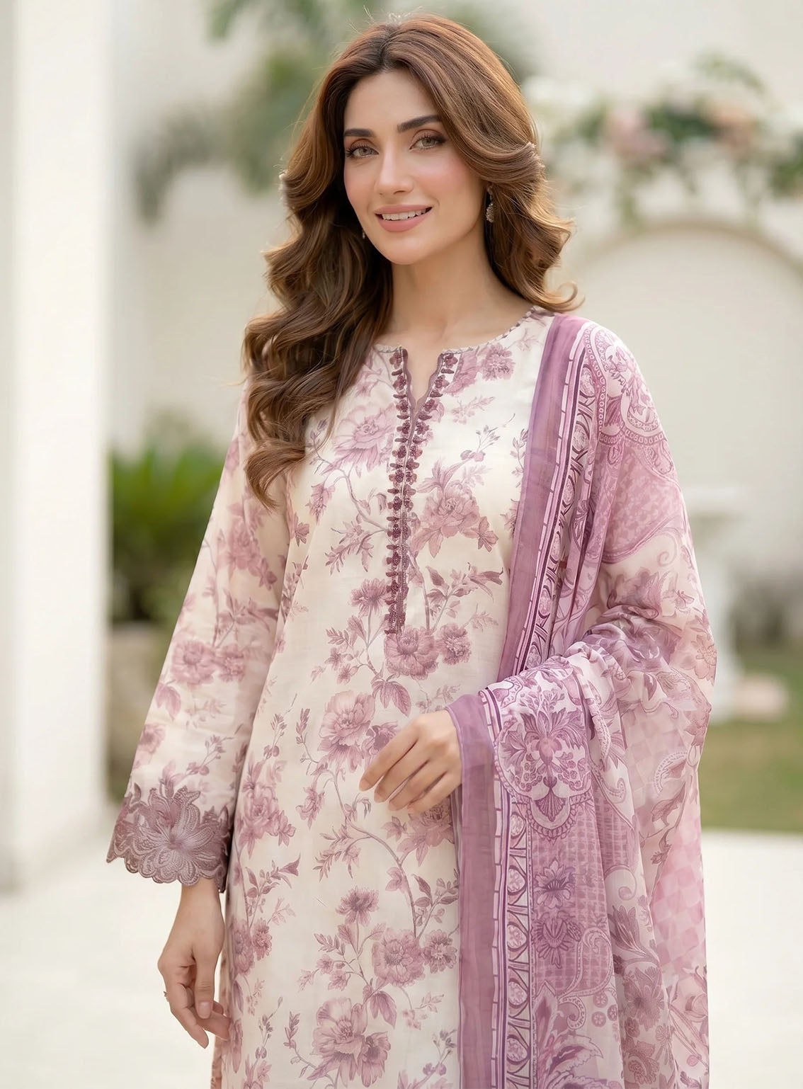 Essential By LSM Lakhany Embroidered Lawn 3 Piece Unstitched Suit LSM26EELV2 D-LG-MM-1035 Essential By LSM Lakhany Embroidered Lawn 3 Piece Unstitched Suit LSM26EELV2 D-LG-MM-1035