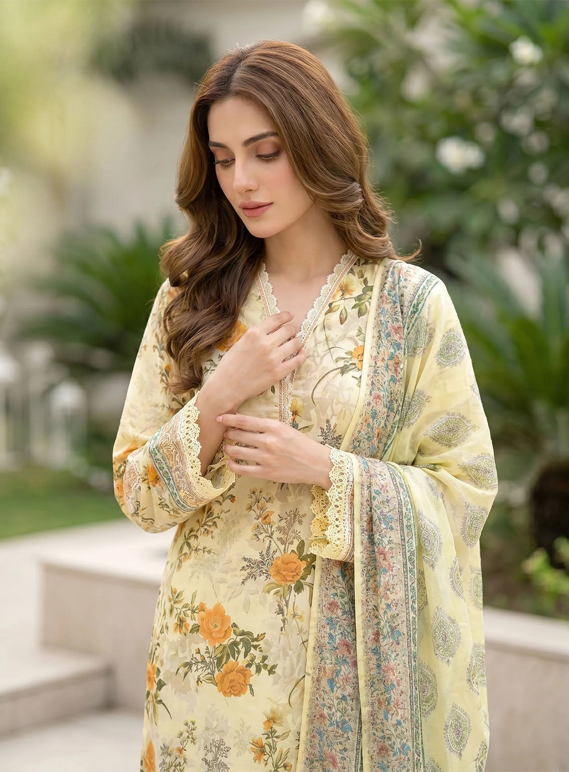 Essential By LSM Lakhany Embroidered Lawn 3 Piece Unstitched Suit LSM26EELV2 D-LG-MM-1037 Essential By LSM Lakhany Embroidered Lawn 3 Piece Unstitched Suit LSM26EELV2 D-LG-MM-1037