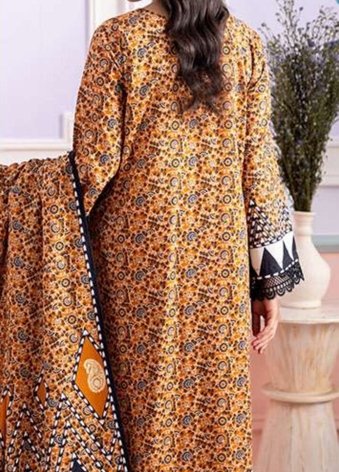 Essential By Zellbury Embroidered Lawn 3 Piece Unstitched Suit WUS26E30637 Essential By Zellbury Embroidered Lawn 3 Piece Unstitched Suit WUS26E30637